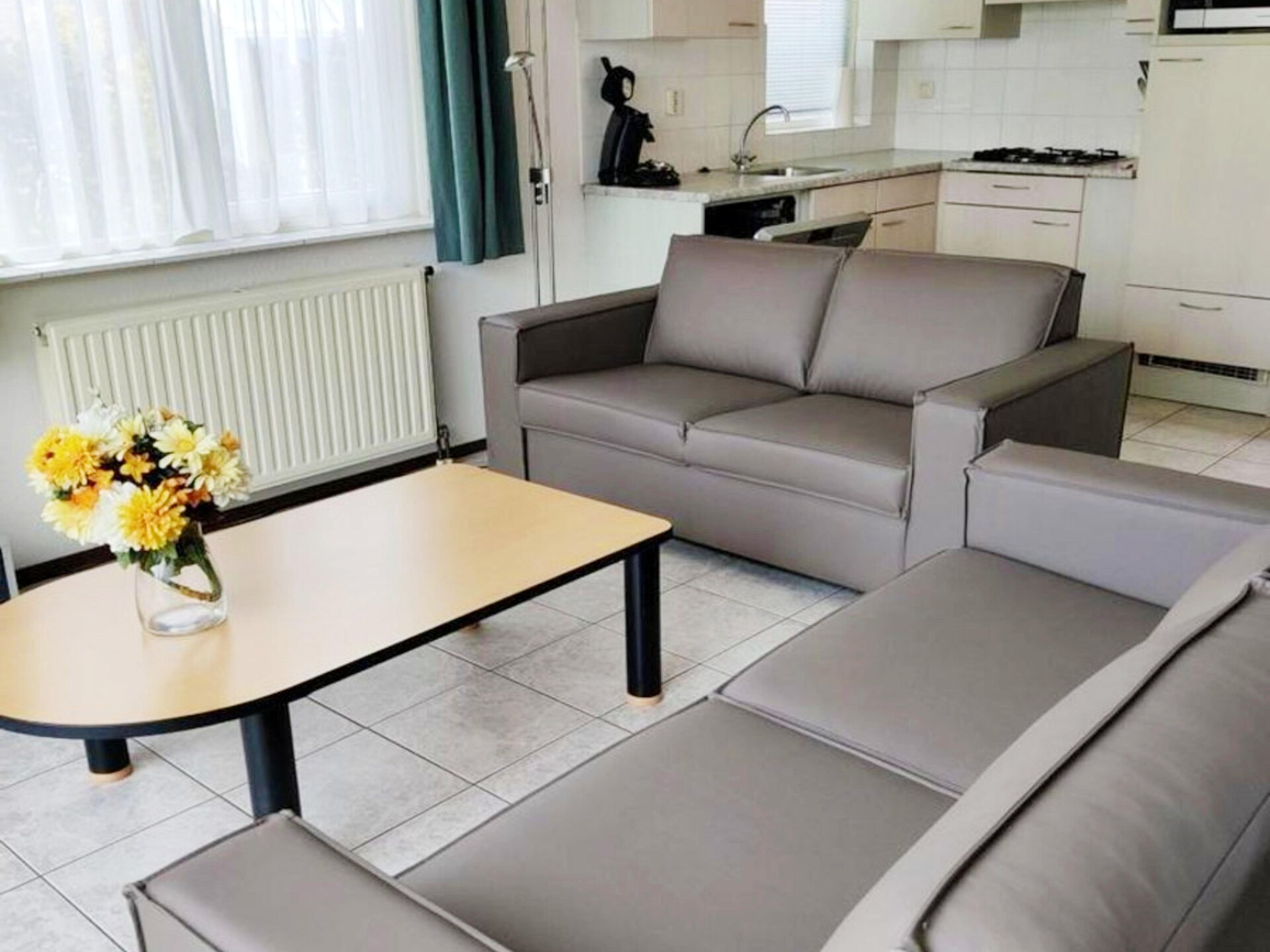 Gezellig vakantiehuis met omheinde tuin op rustig park, 500m van strand - foto 2