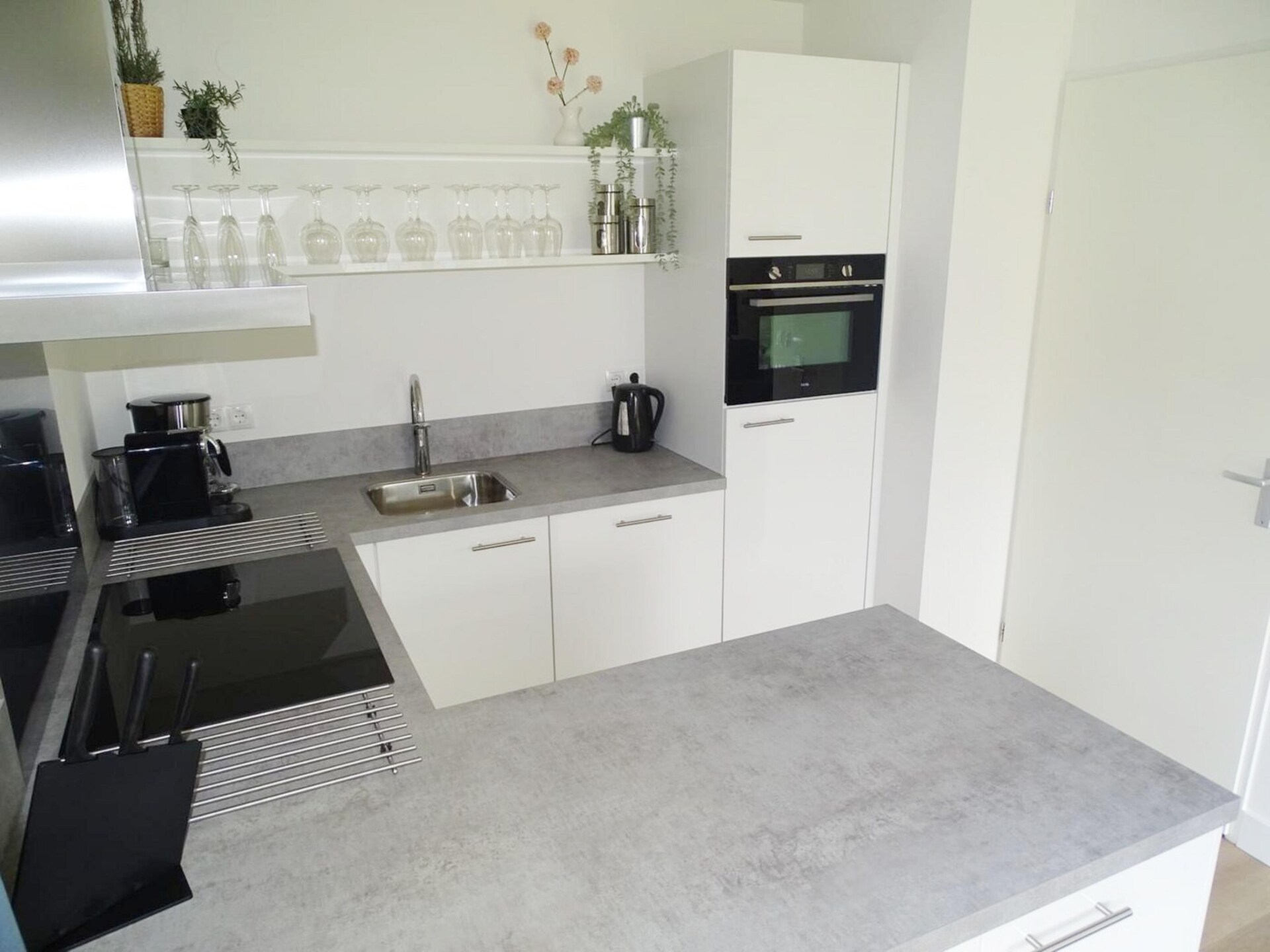 Zeemeeuw Breskens: Luxe vakantiehuis met omheinde tuin nabij het strand - foto 11