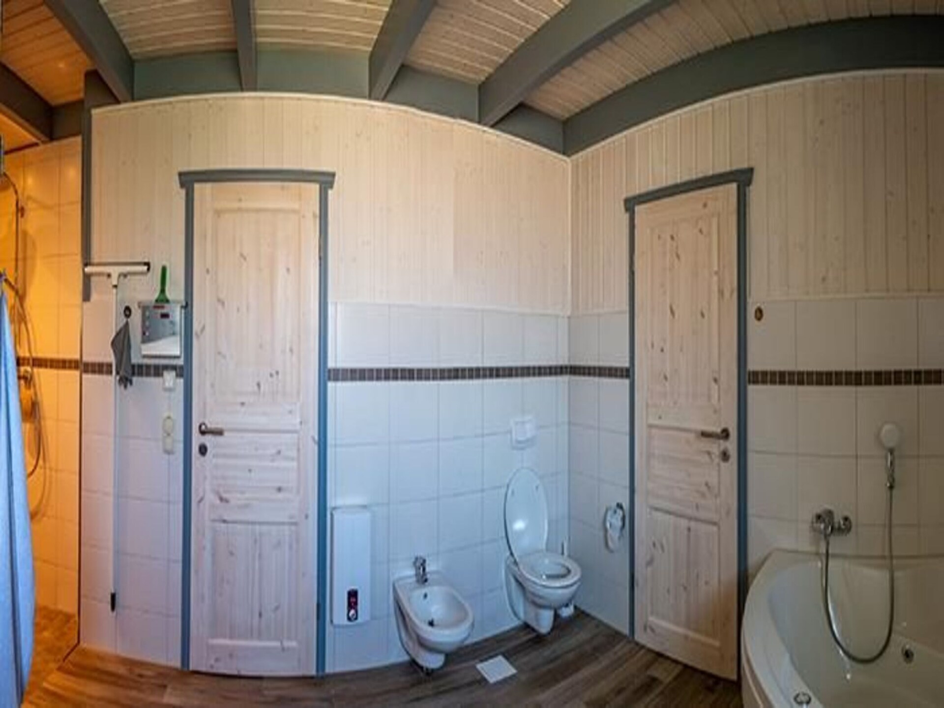 Ruim vakantiehuis voor 8 personen direct aan het Granzower Meer - foto 15