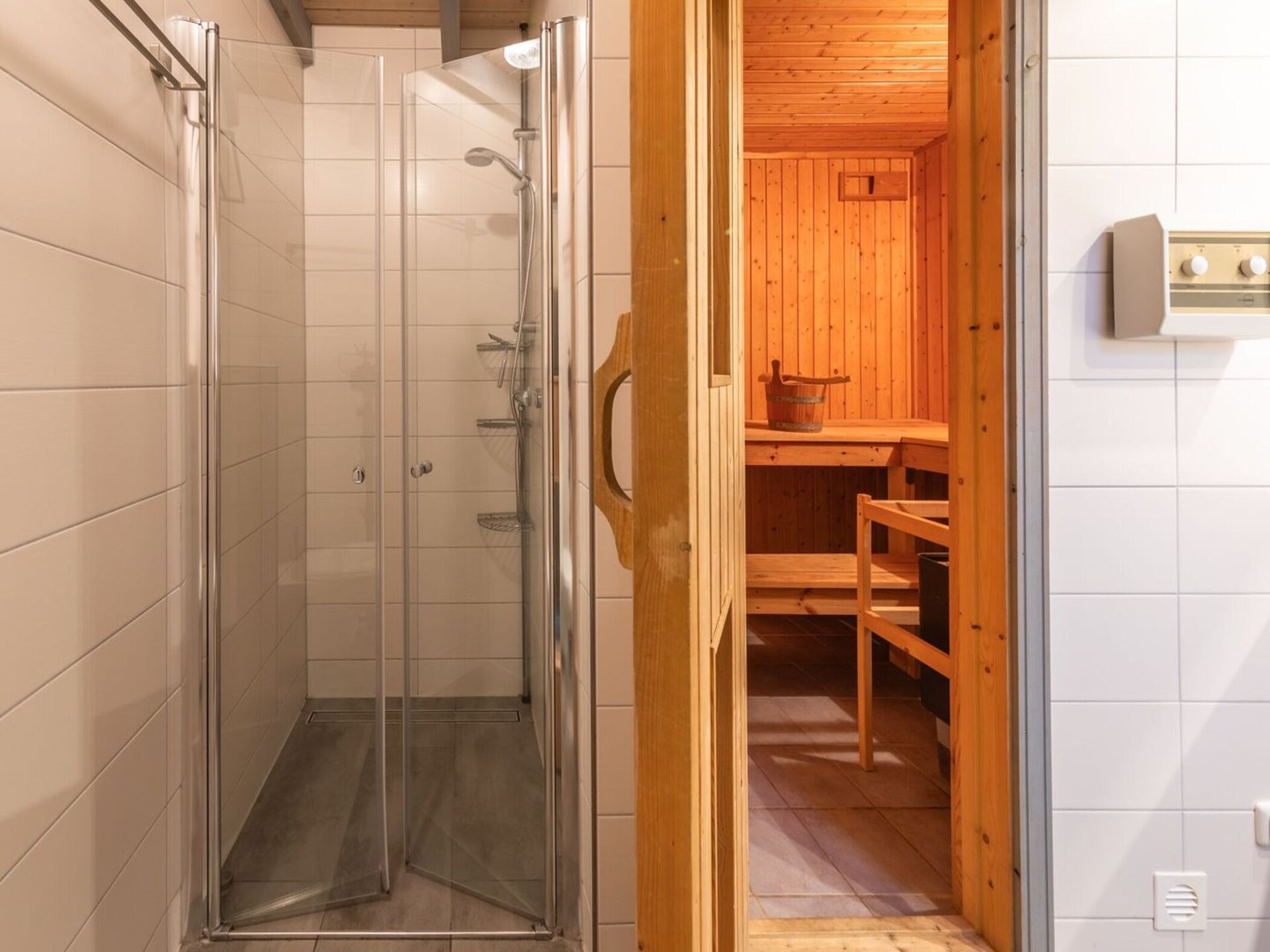FH Wildgans Comfort: Vrijstaand vakantiehuis met sauna en kachel aan het meer - foto 16