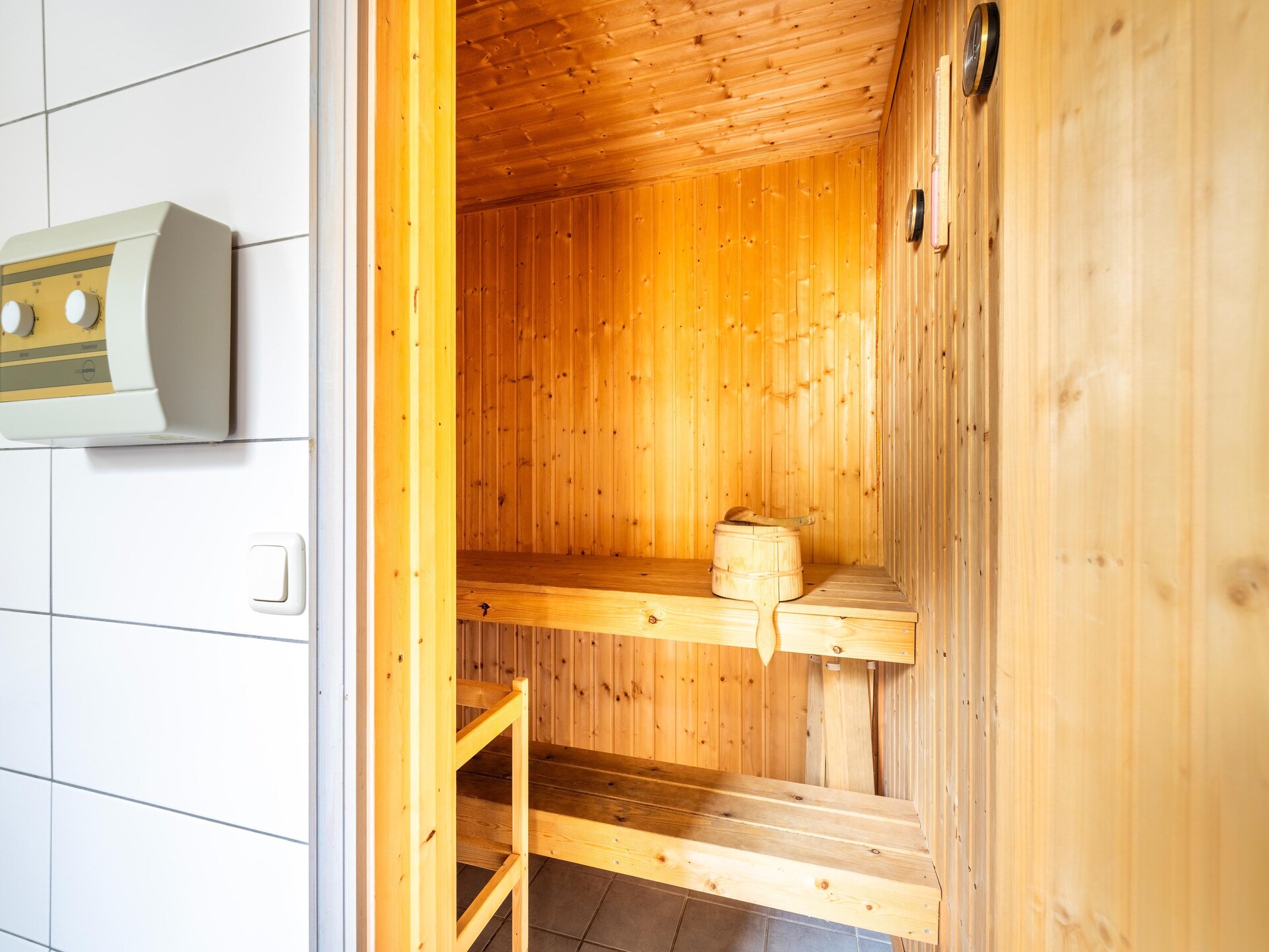 Vrijstaand vakantiehuis met sauna en open haard aan het Granzower Meer - foto 12