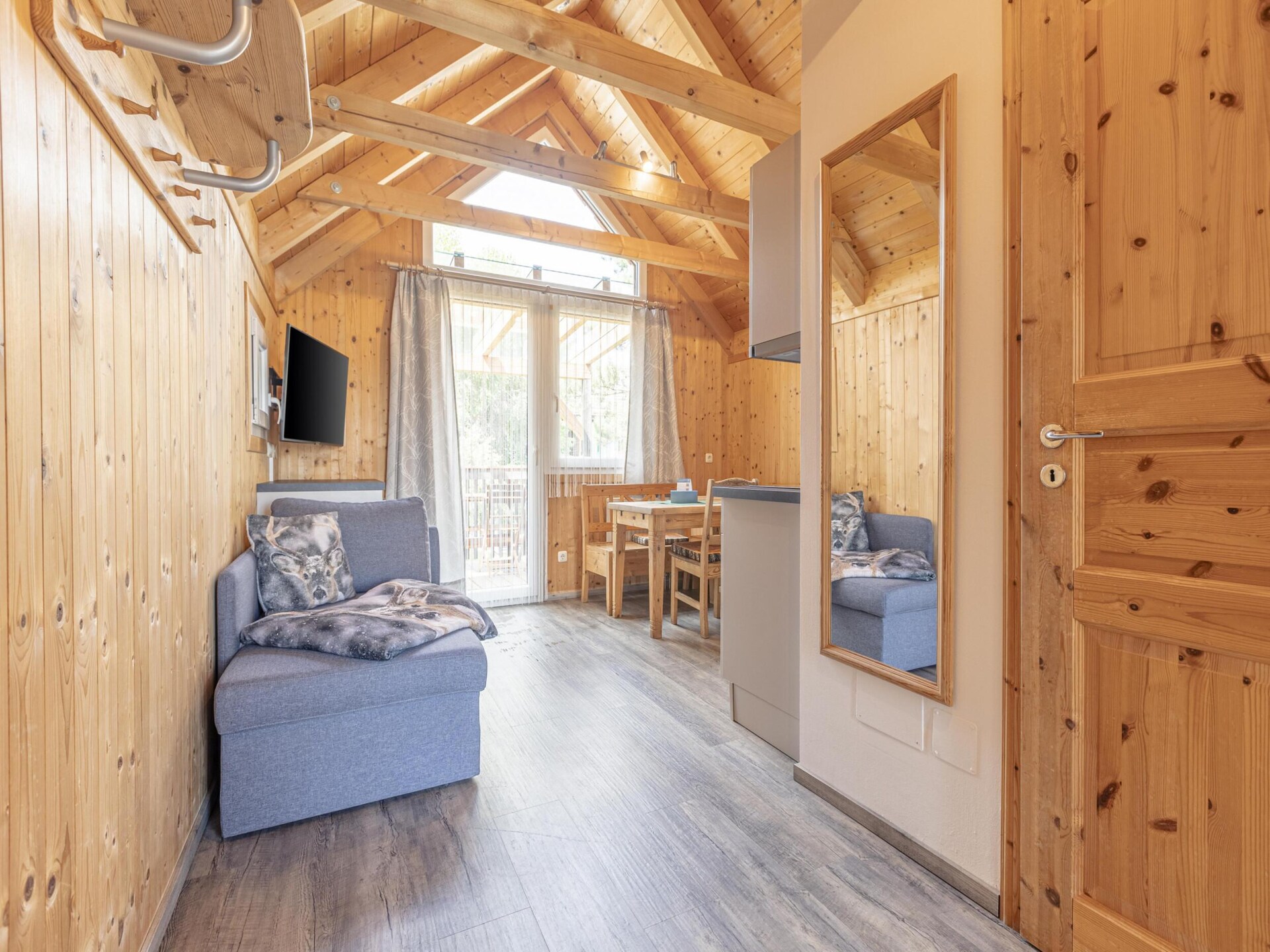 Knusse studio aan de voet van de Kreischberg, met balkon en zwembad - foto 12