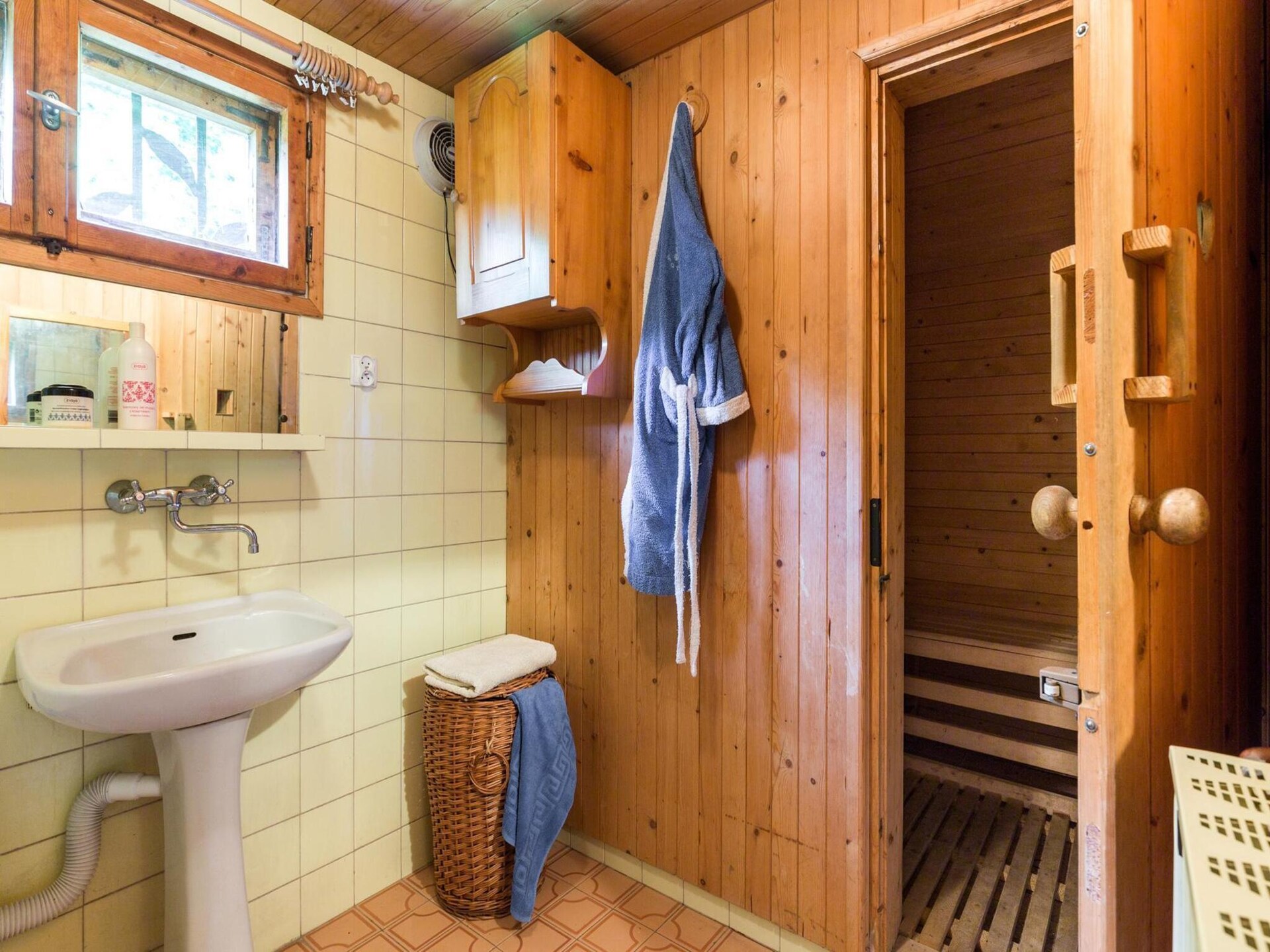 Vakantiehuis met sauna en tuin op 120 meter van het Raduńskie-meer - foto 15