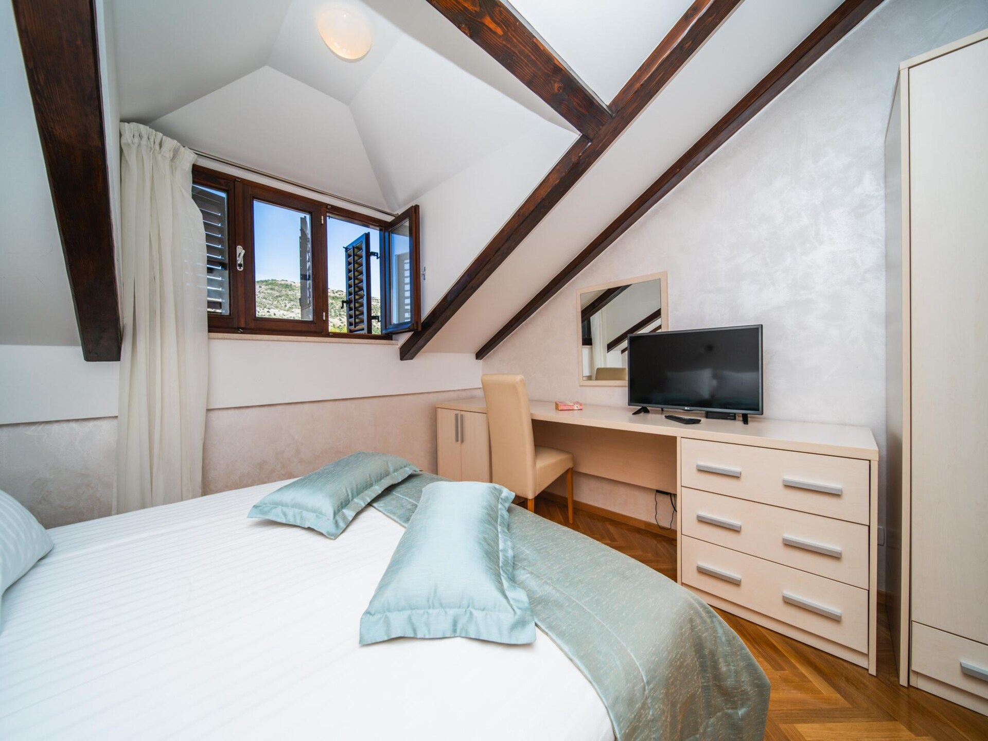 Villa Franica: Vrijstaande oase met 5 slaapkamers op 20 meter van het strand - foto 20