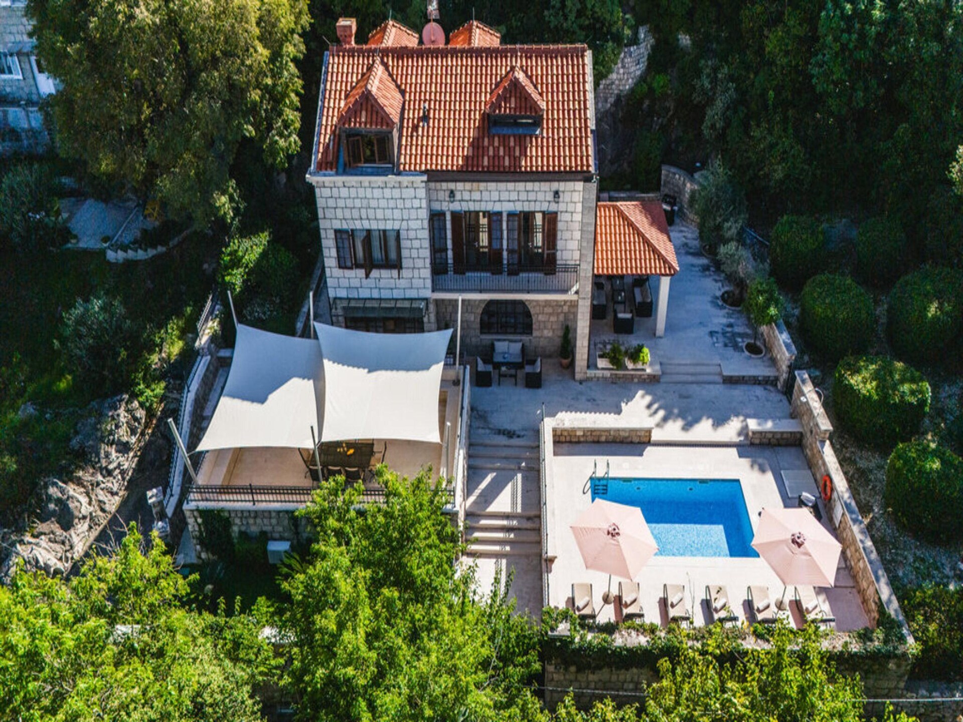 Villa Franica: Vrijstaande oase met 5 slaapkamers op 20 meter van het strand - foto 7