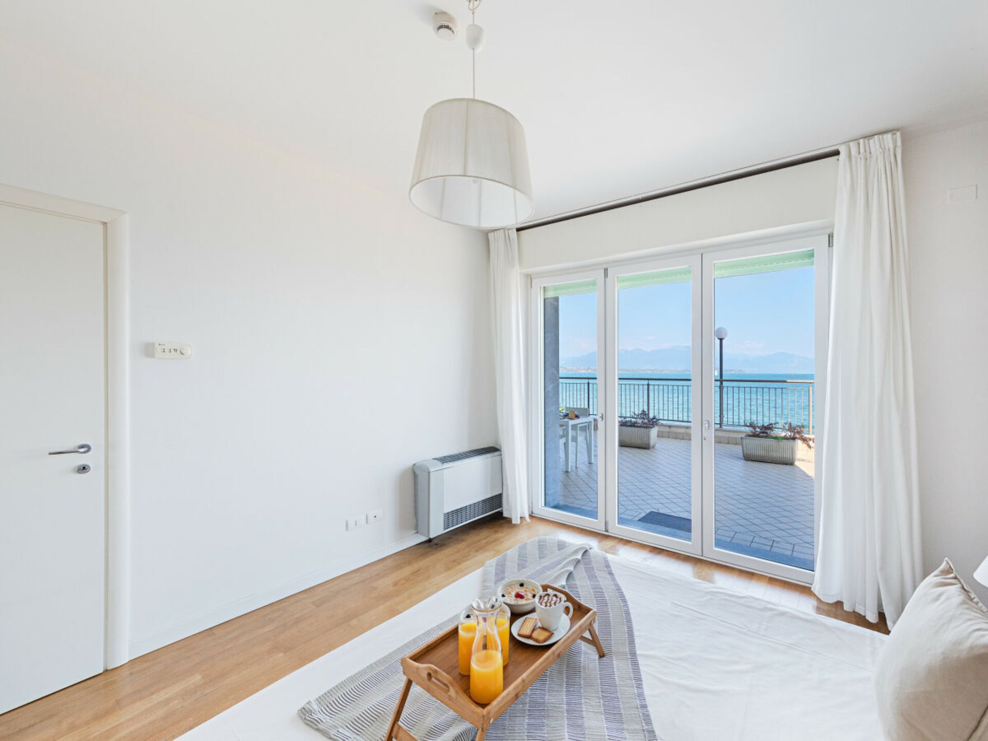 Modern appartement aan het Gardameer met zwembad en meerzicht in Desenzano - foto 16