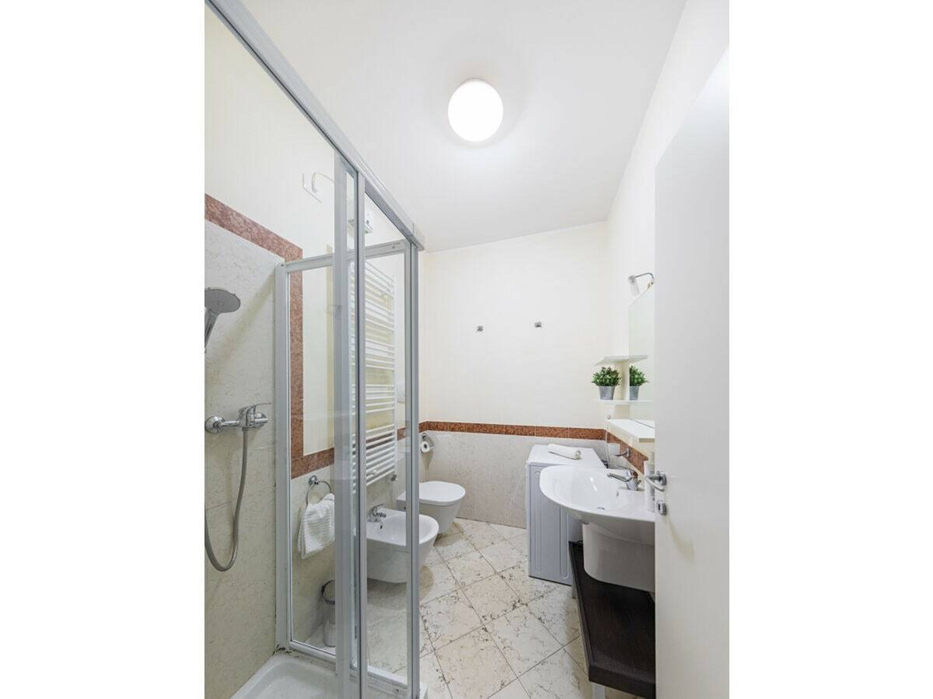Modern appartement aan het Gardameer met zwembad en meerzicht in Desenzano - foto 24