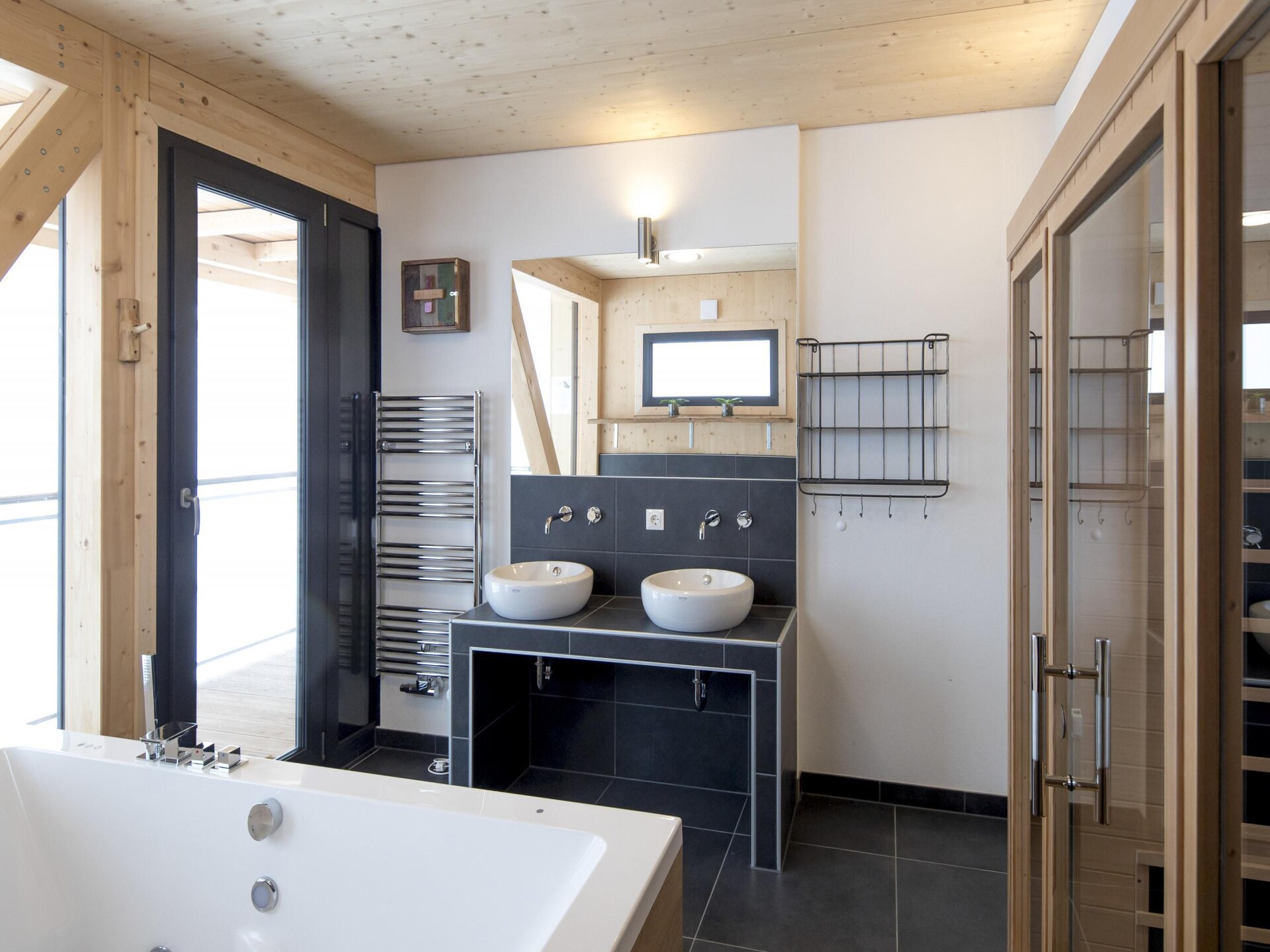 Chalet met privésauna en bubbelbad direct aan de skipiste in Schladming - foto 12