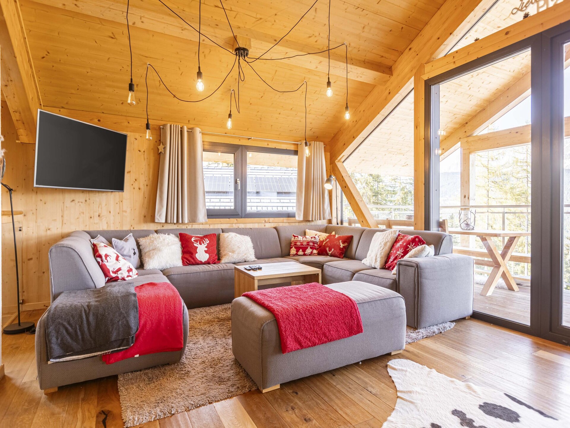 Ski-in/ski-out chalet voor 9 met sauna, bubbelbad en Dachstein uitzicht - foto 2