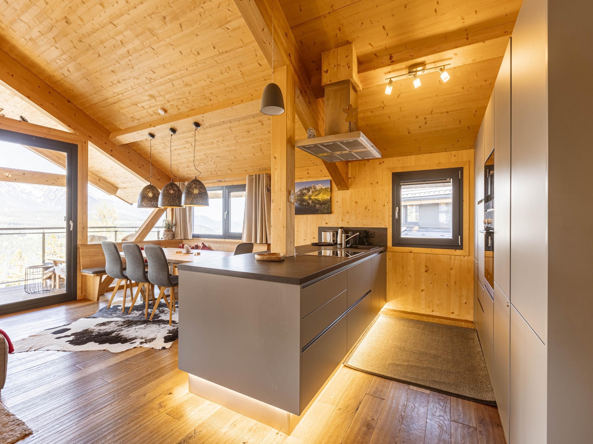 Ski-in/ski-out chalet voor 9 met sauna, bubbelbad en Dachstein uitzicht - foto 10