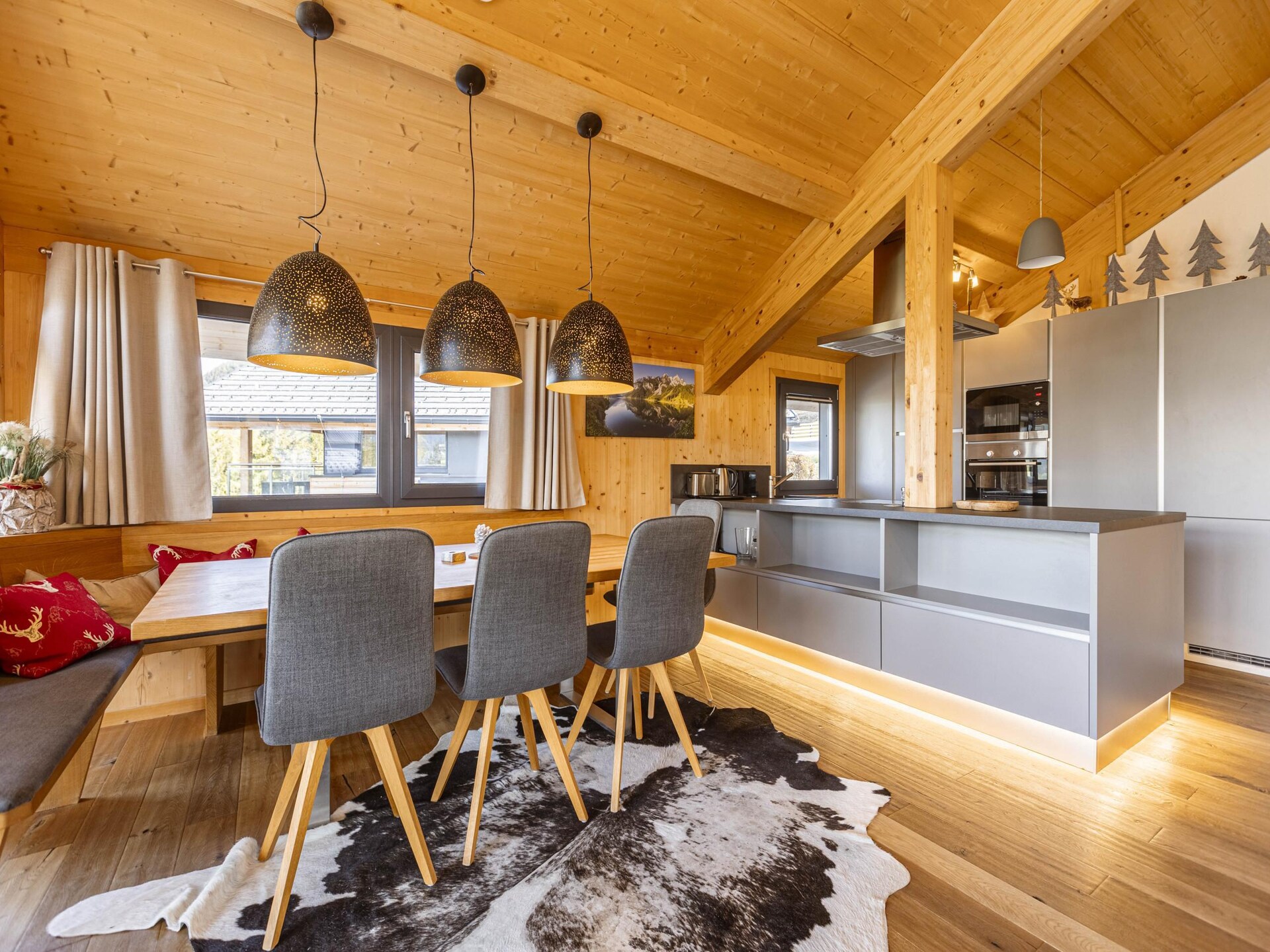 Ski-in/ski-out chalet voor 9 met sauna, bubbelbad en Dachstein uitzicht - foto 8