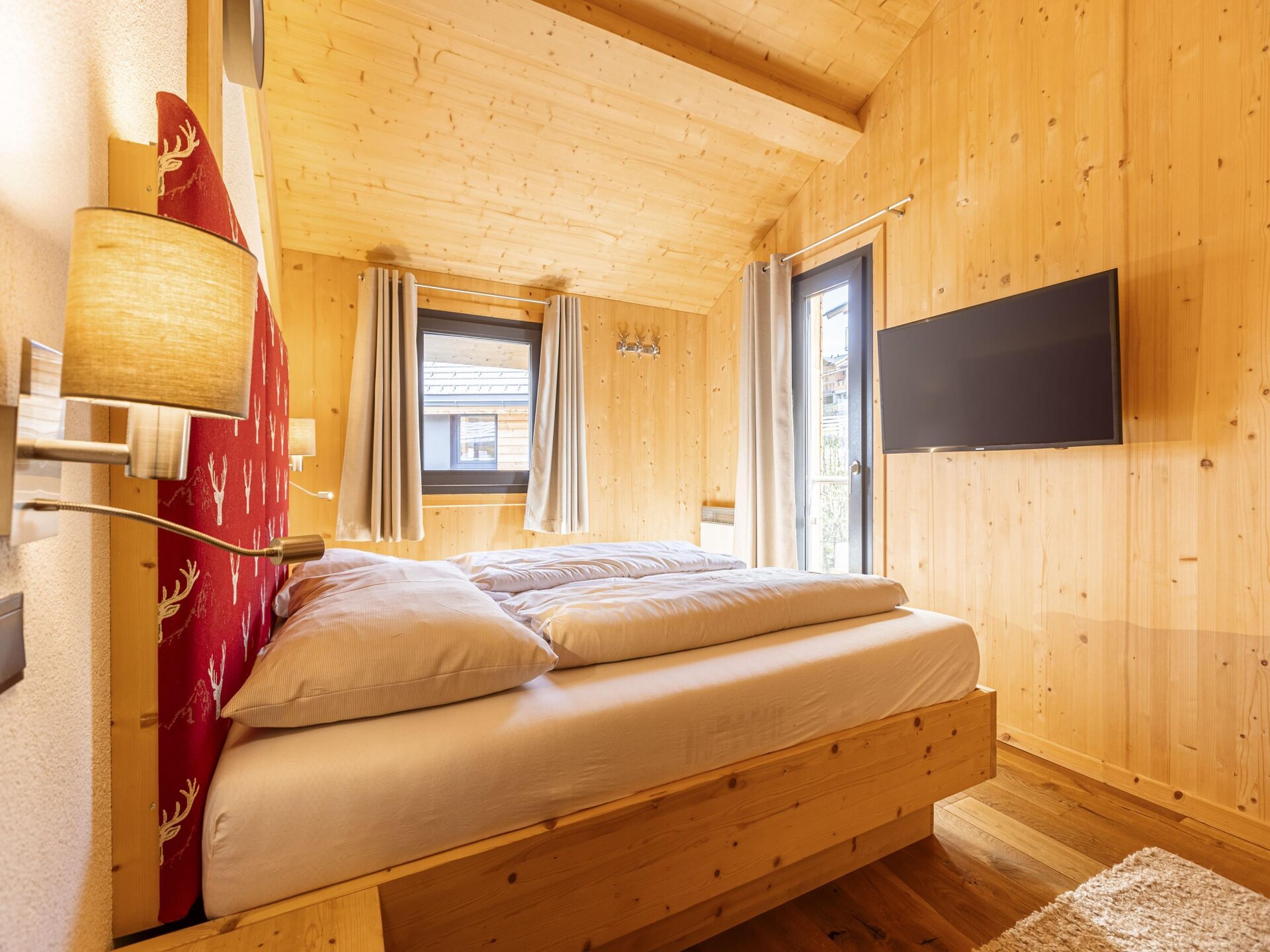 Ski-in/ski-out chalet voor 9 met sauna, bubbelbad en Dachstein uitzicht - foto 13