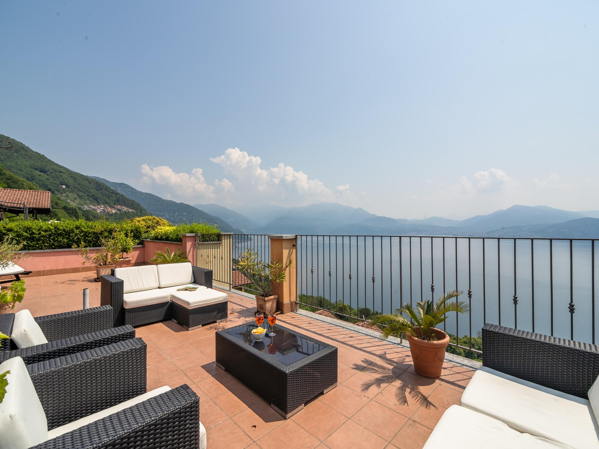 Appartement met panoramisch uitzicht op het Lago Maggiore bij Oggebbio - foto 23