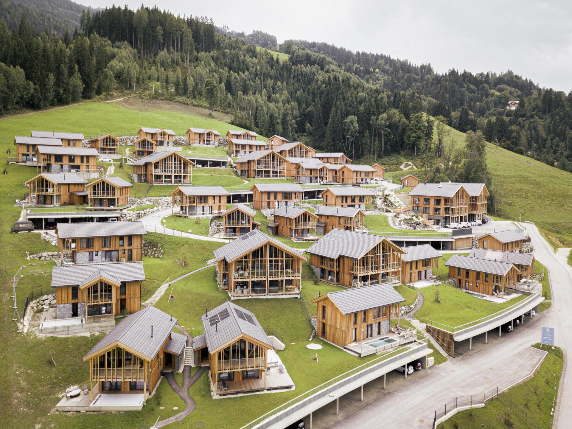 8-persoons chalet aan de piste in het centrum van Ennsling - foto 9