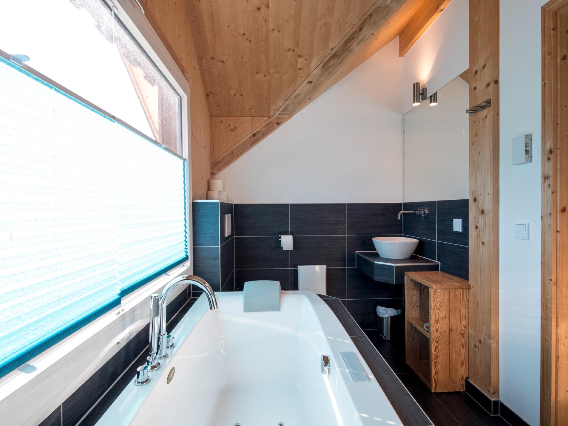 Chalet 15 aan de Kreischberg: 100m van de piste, met bubbelbad en boszicht - foto 5