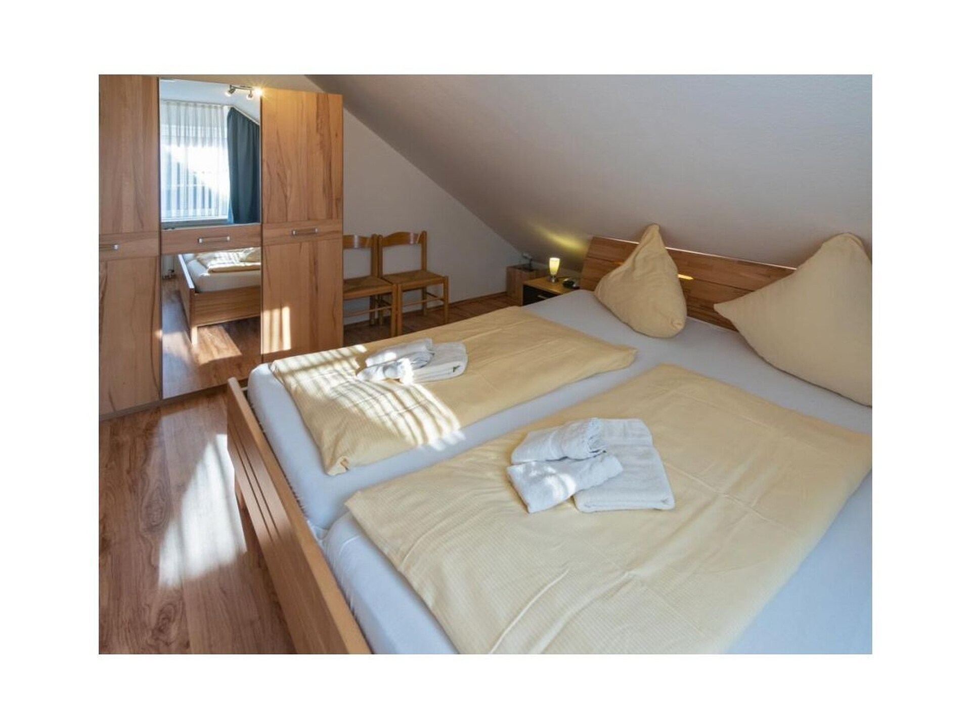 Licht appartement met balkon op loopafstand van strand Norddeich - foto 12