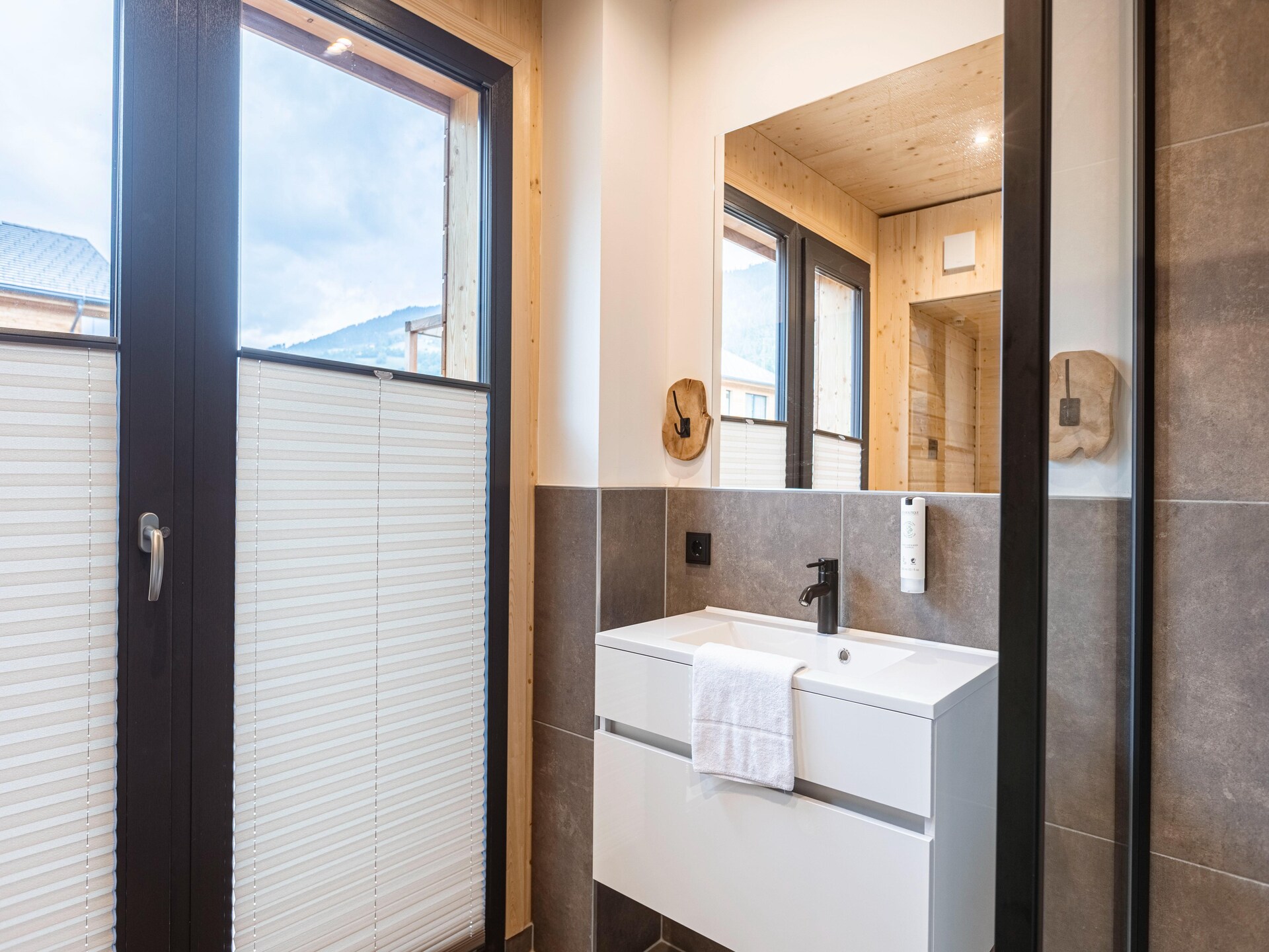 Luxe penthouse met privé-spa & buitenbad op 240m van de gondellift - foto 24