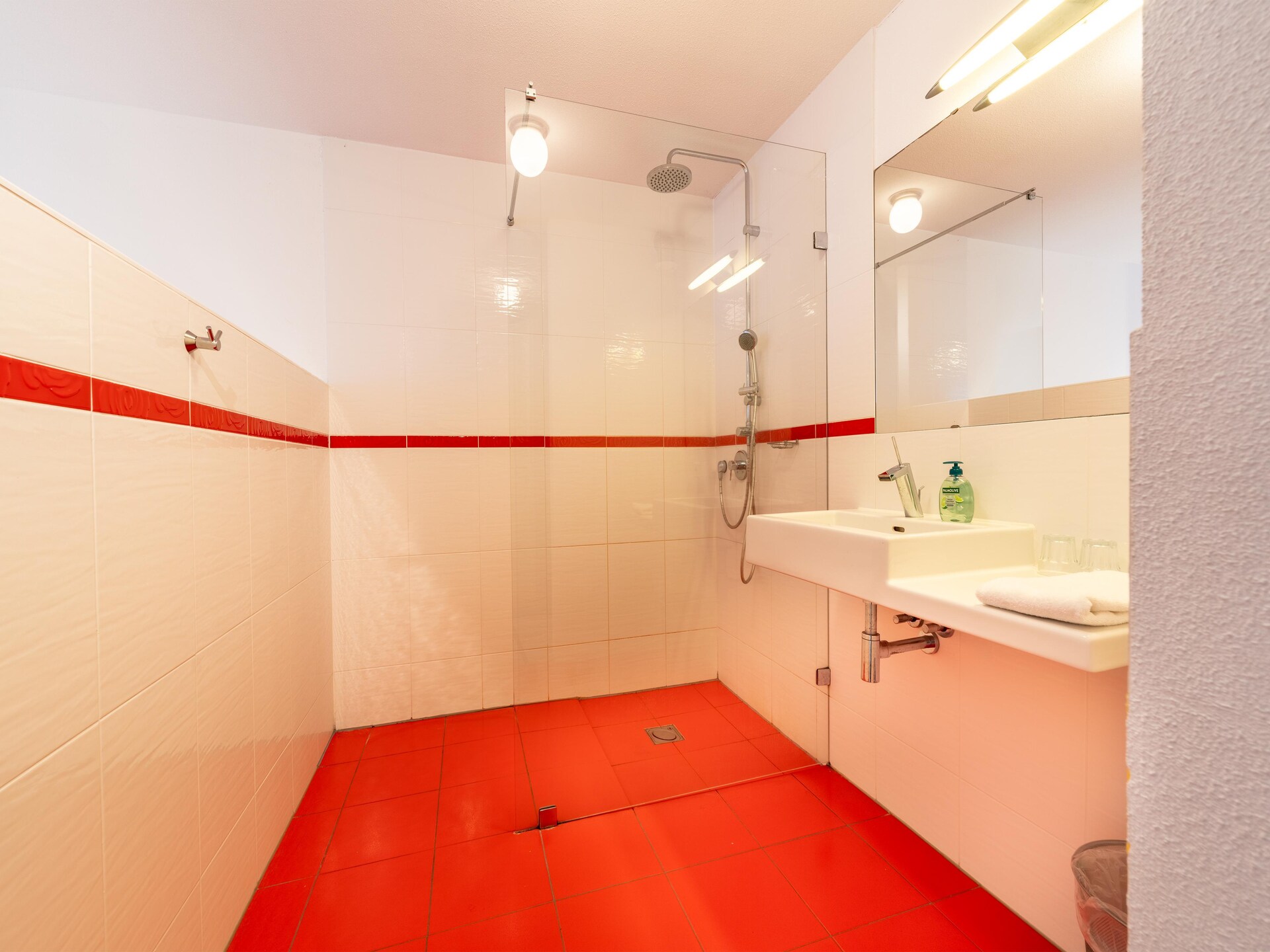 De Slaapfabriek: Luxe groepsvakantiehuis voor 24 personen aan de Veluwe - foto 27