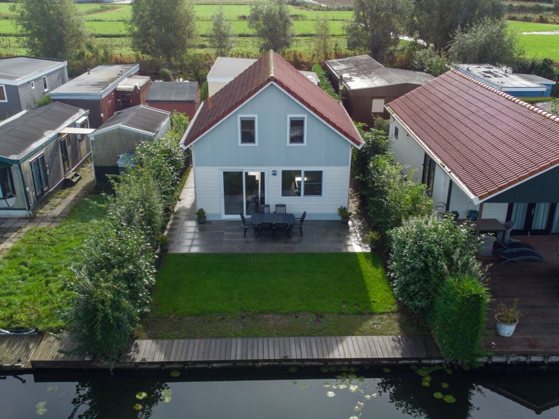 Vrijstaande bungalow aan het water in Wervershoof voor 6 personen - foto 4