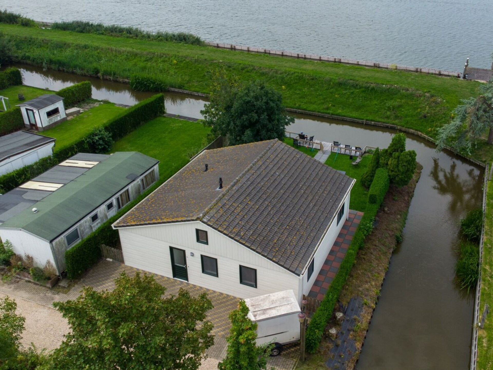 Chalet De Wilgenroos in Wervershoof: ruim vakantiehuis voor 8 personen - foto 2