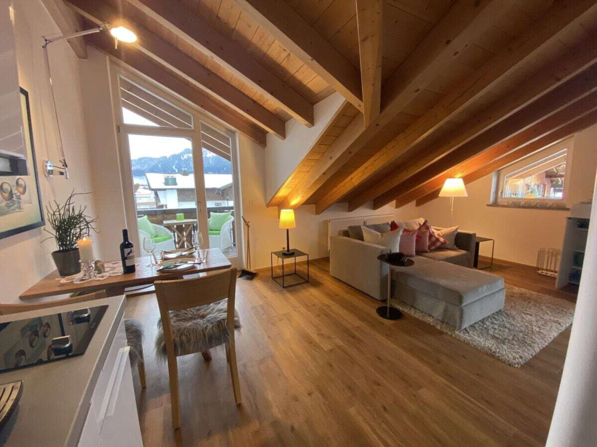 Stijlvol zolderappartement met panoramabalkons in Oberstdorf - foto 1