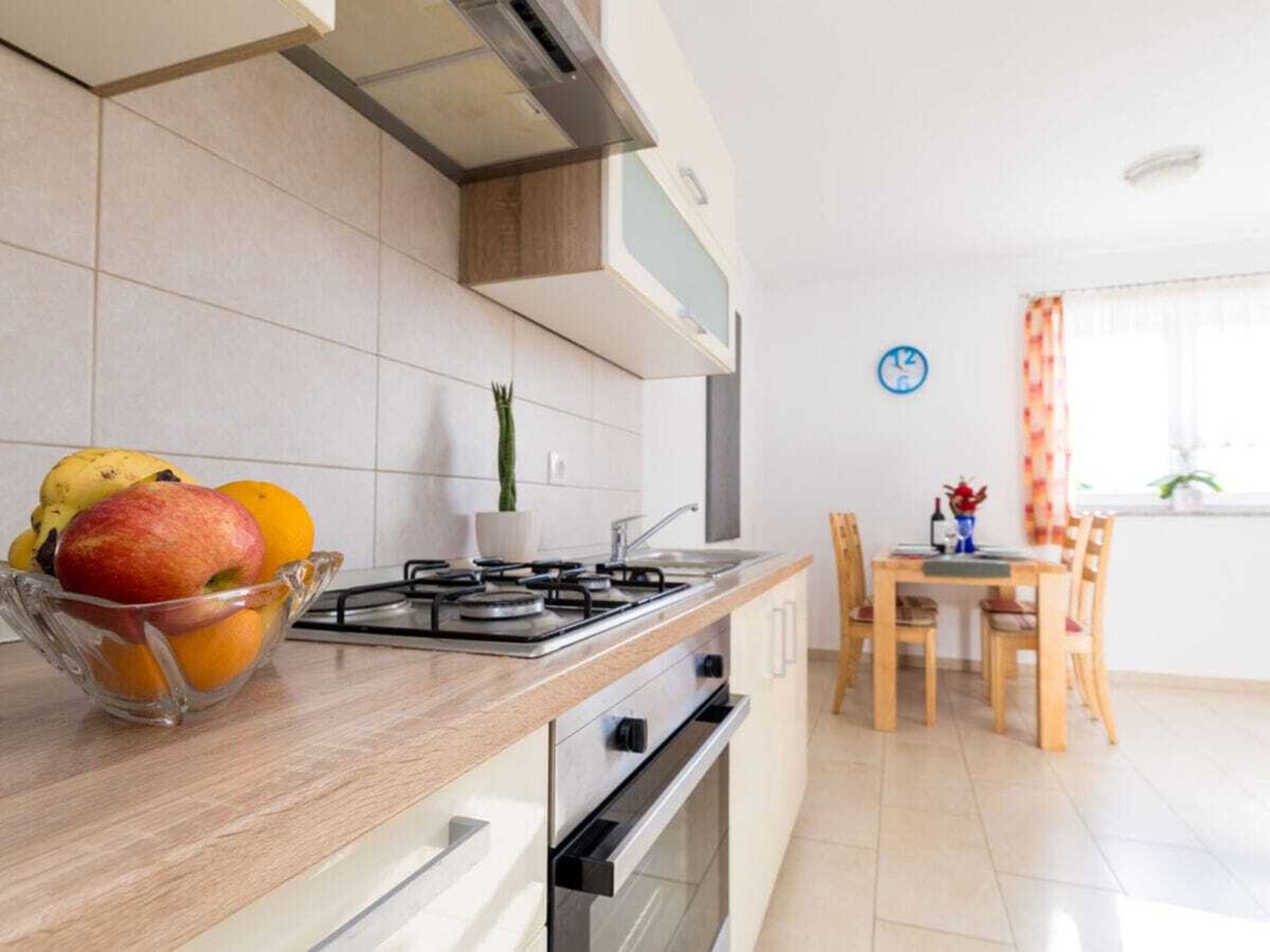 Ruim vakantiehuis met privézwembad en zeezicht bij Krk voor 8 personen - foto 28