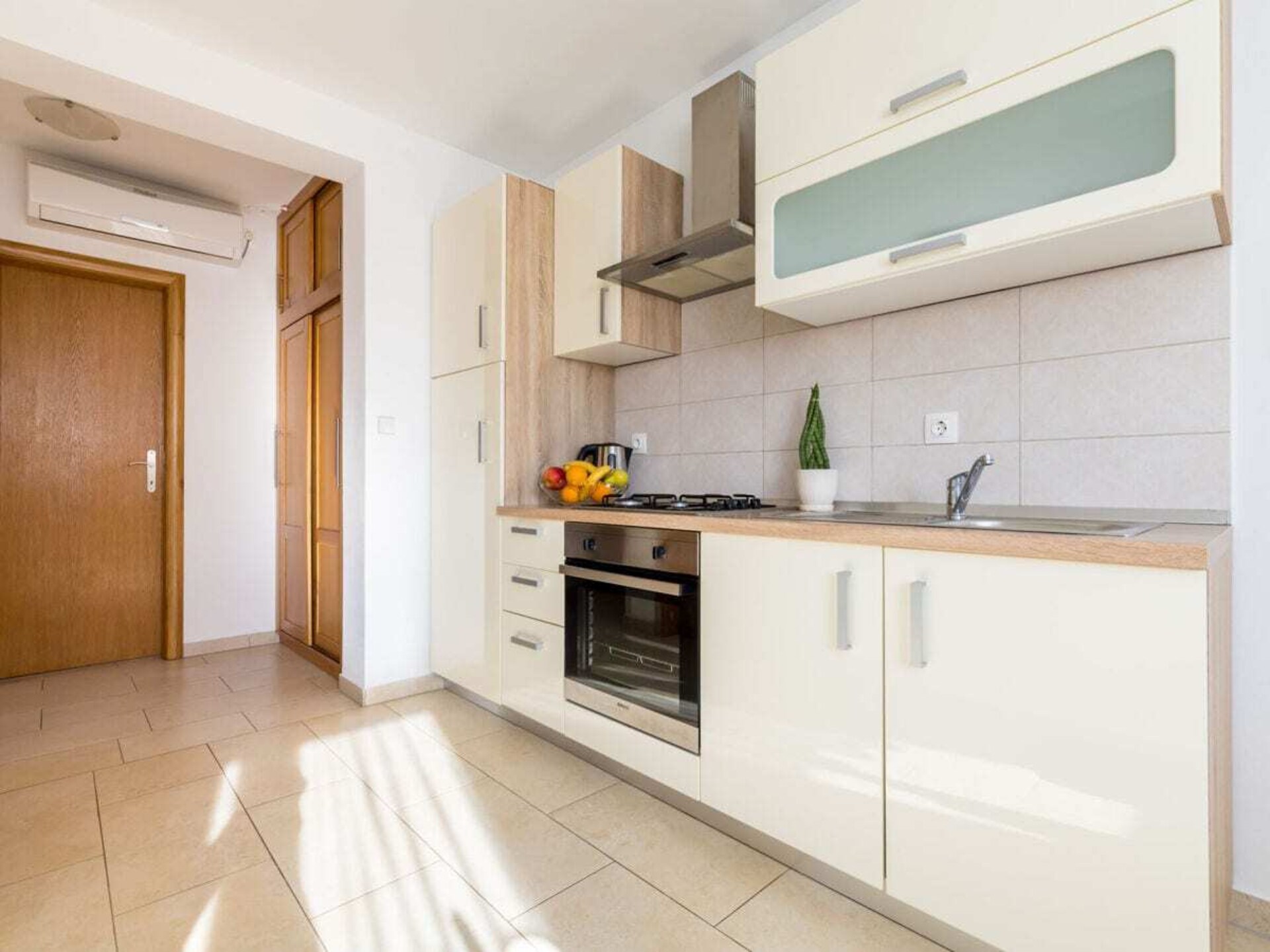 Ruim vakantiehuis met privézwembad en zeezicht bij Krk voor 8 personen - foto 30