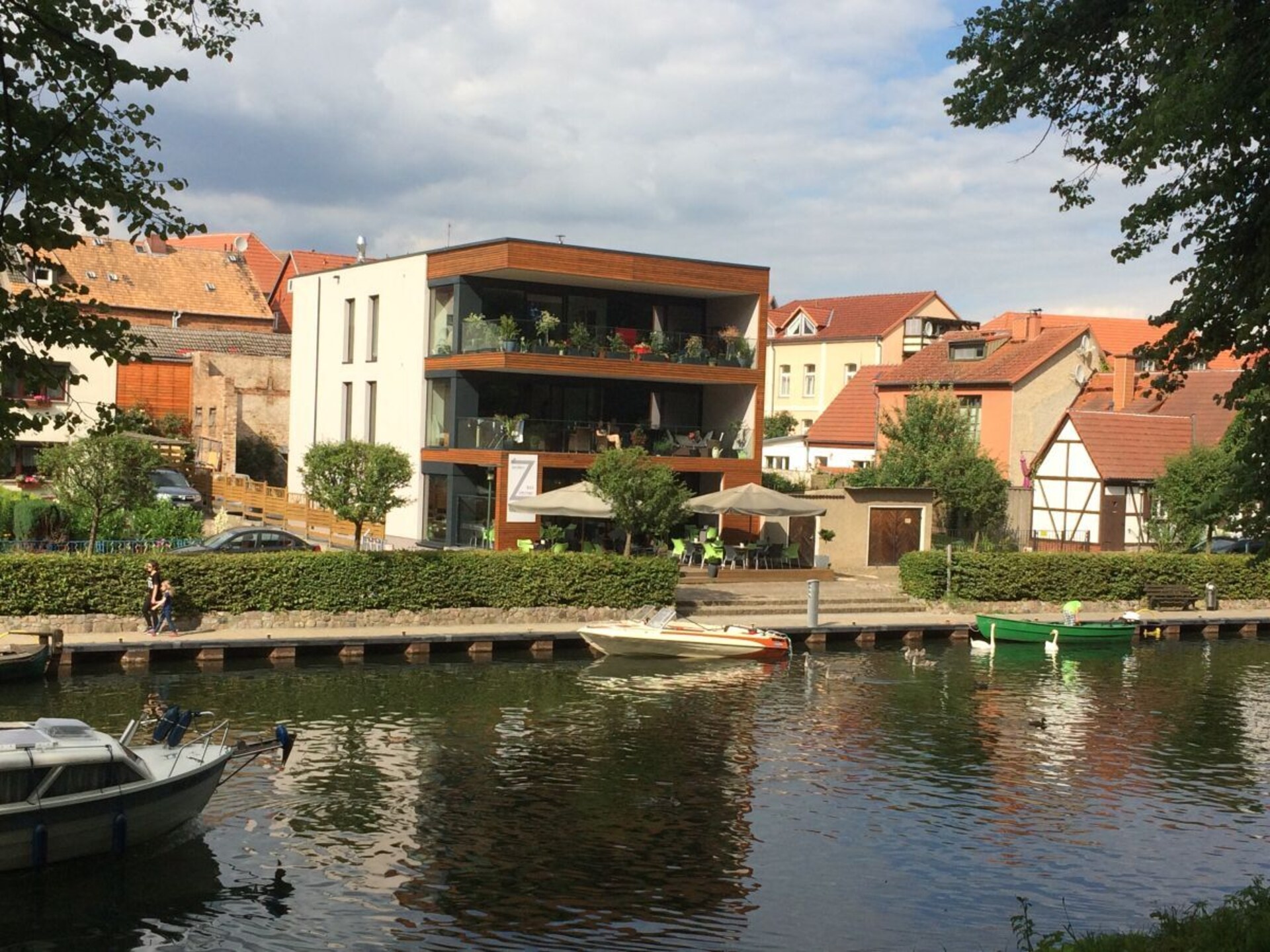 Luxe vakantiehuis met whirlpool en panoramisch uitzicht in Plau am See - foto 1