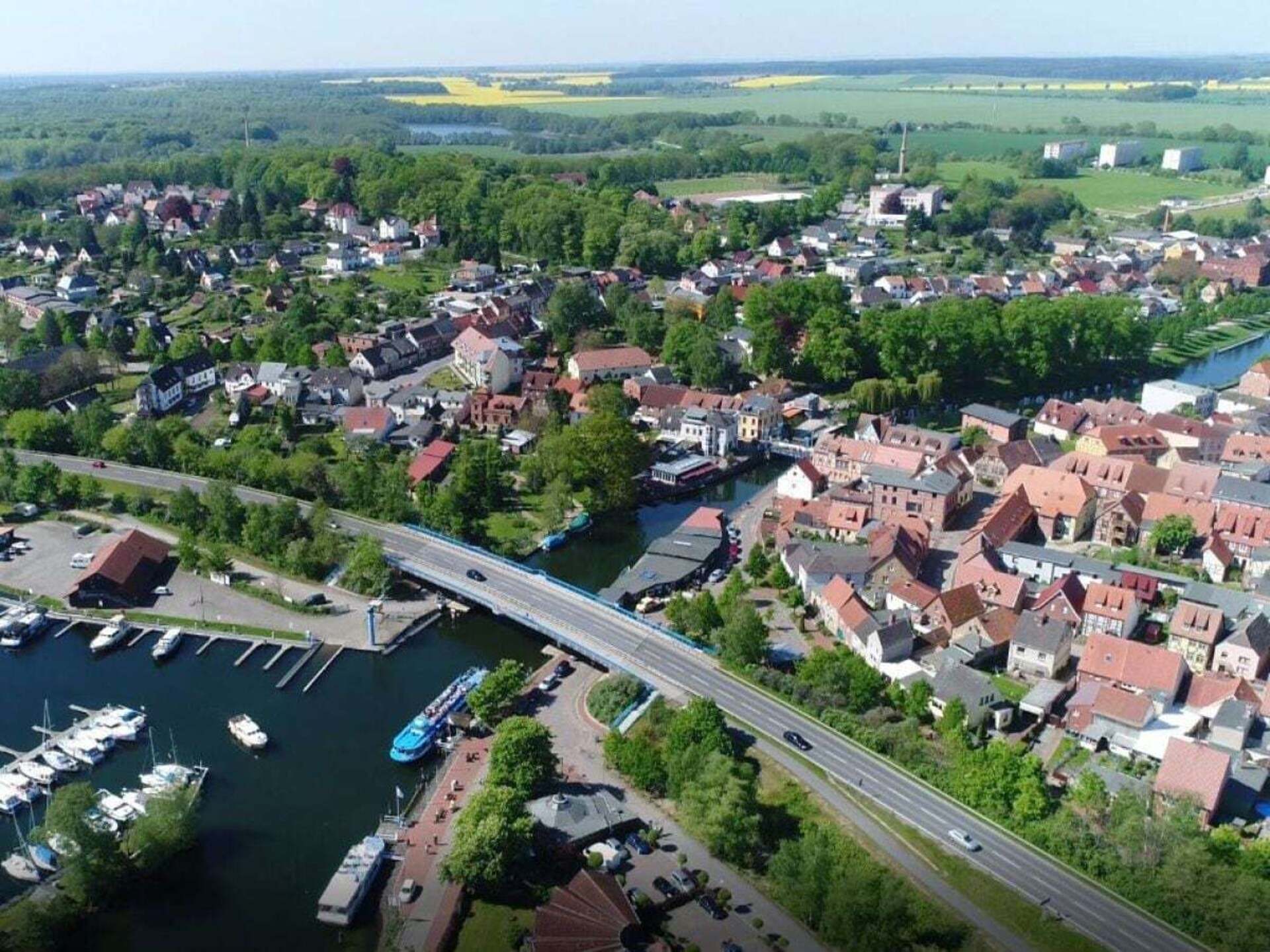 Luxe vakantiehuis met whirlpool en panoramisch uitzicht in Plau am See - foto 4