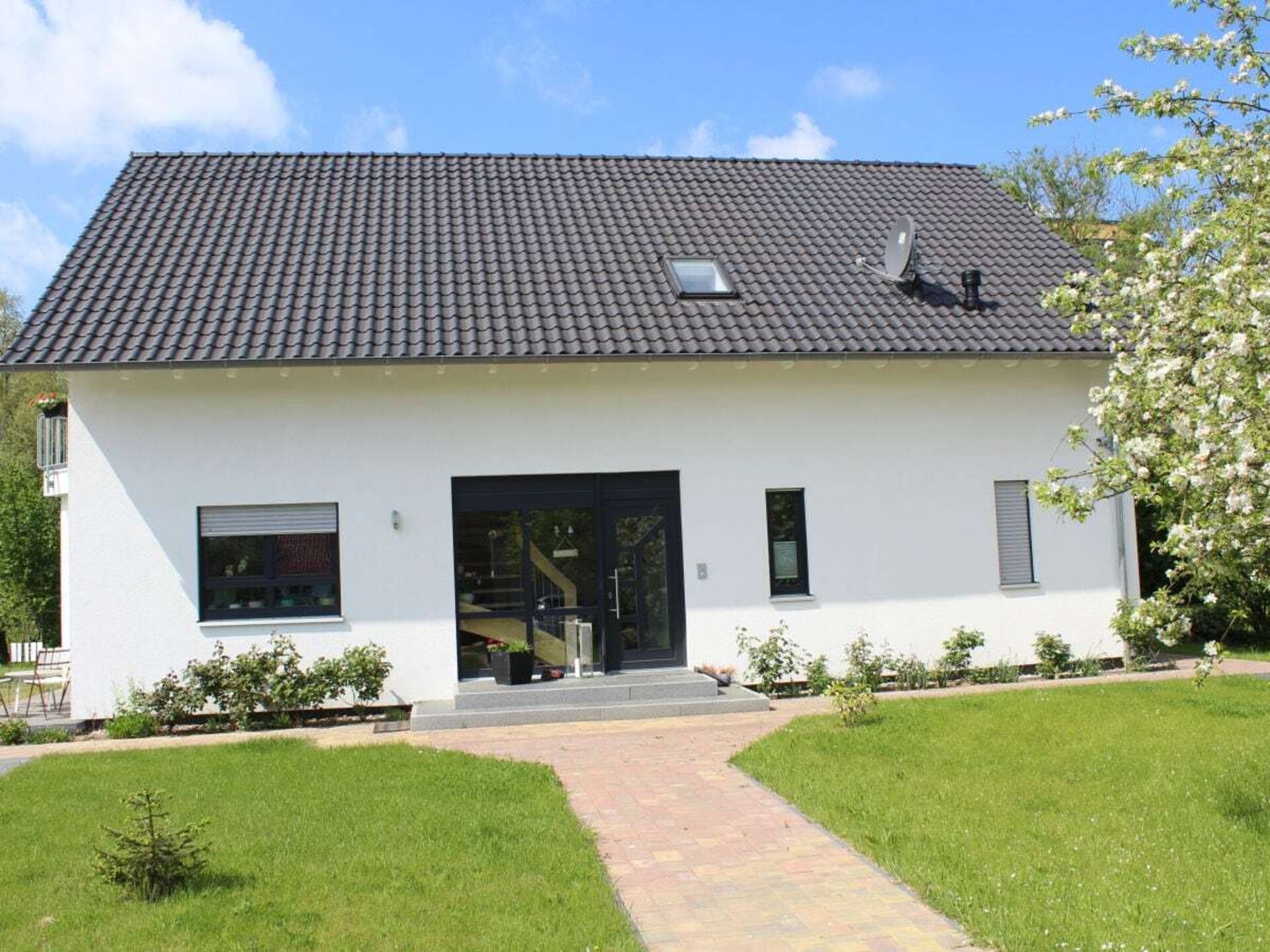 Comfortabel appartement met terras, 4 km van Rostock en de Oostzee - foto 1