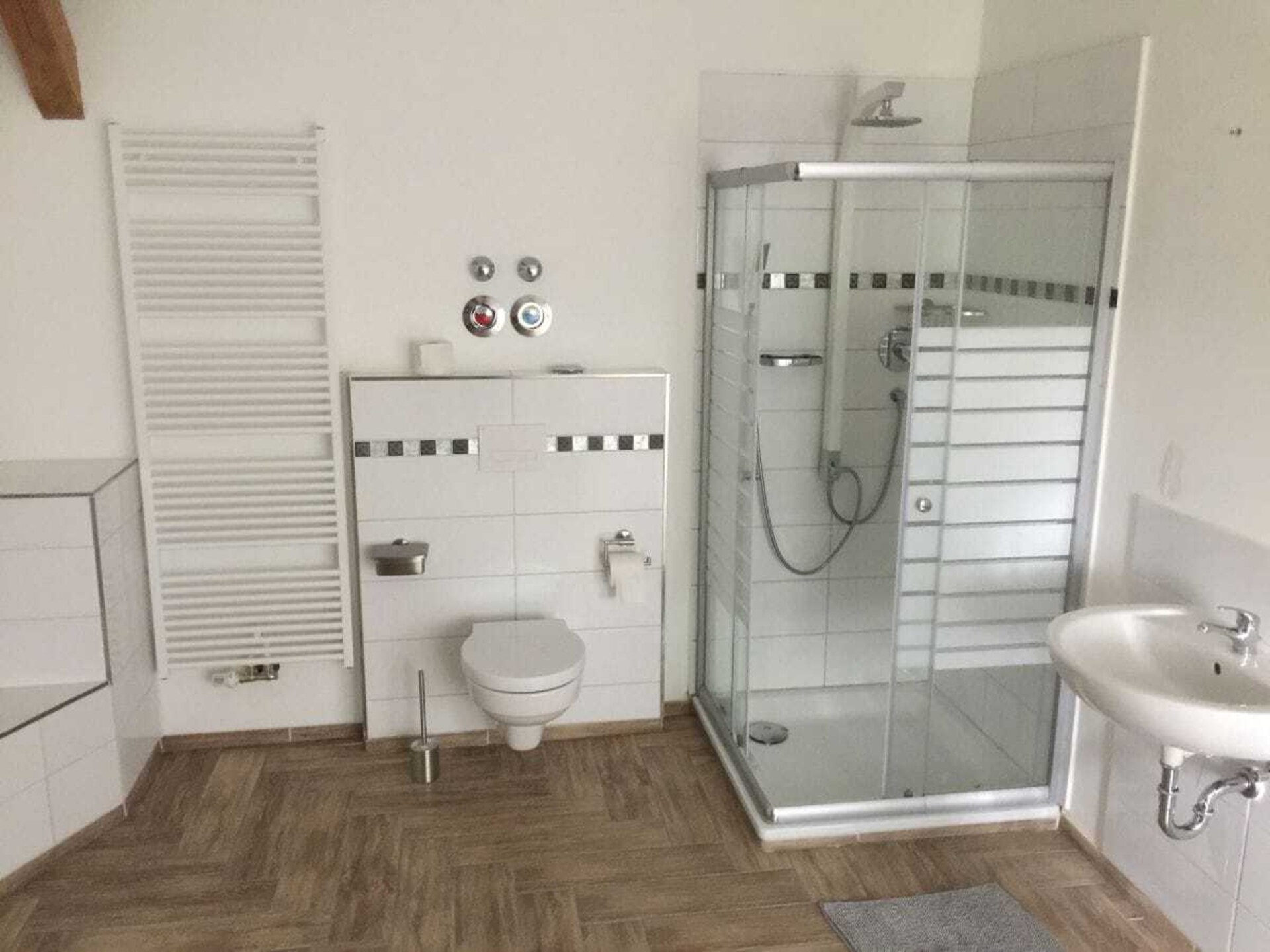 Koninklijk overnachten in een 120m² appartement op kasteel Badow - foto 14