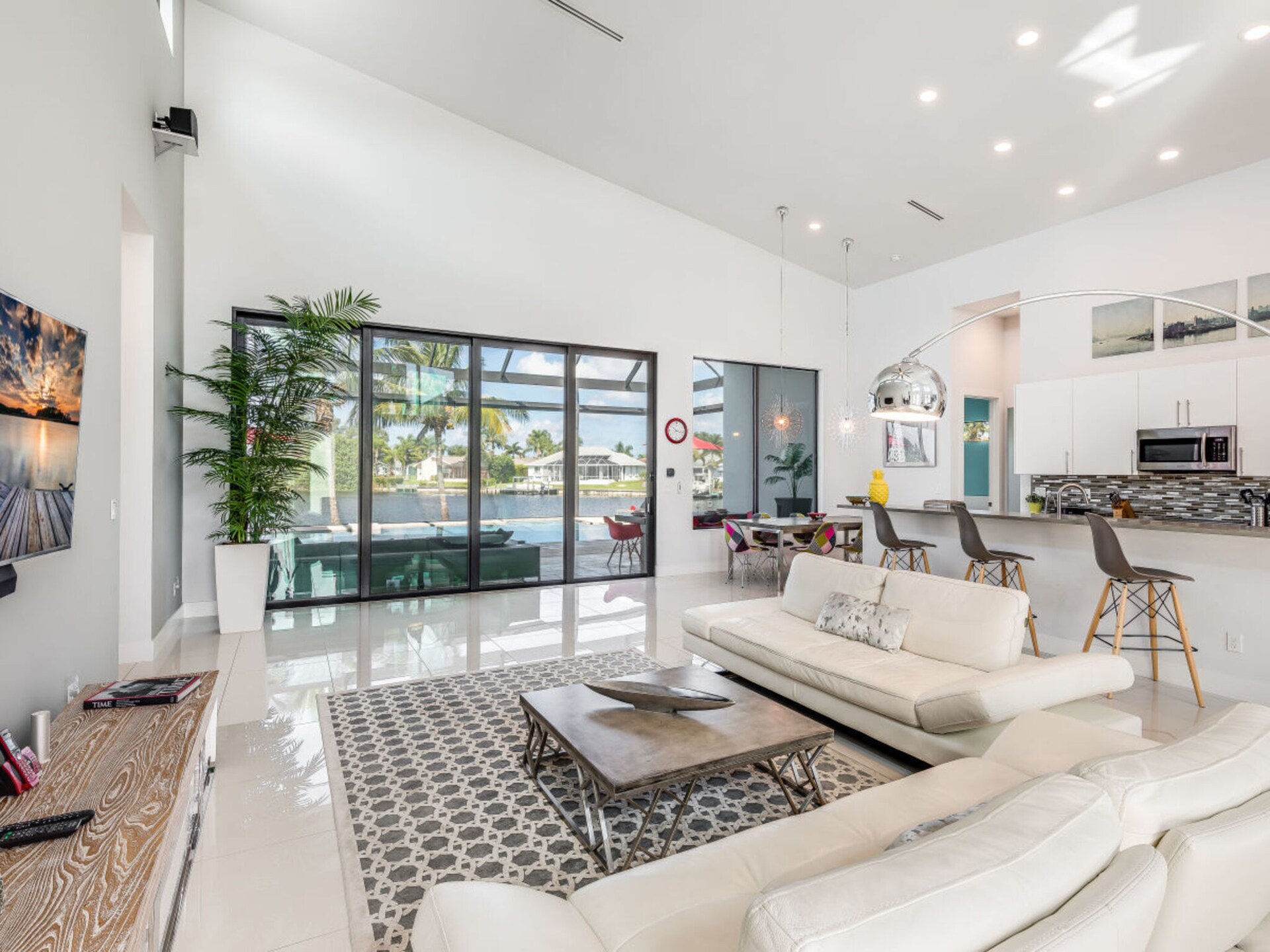 Design villa op schiereiland met adembenemend waterzicht in Cape Coral - foto 11