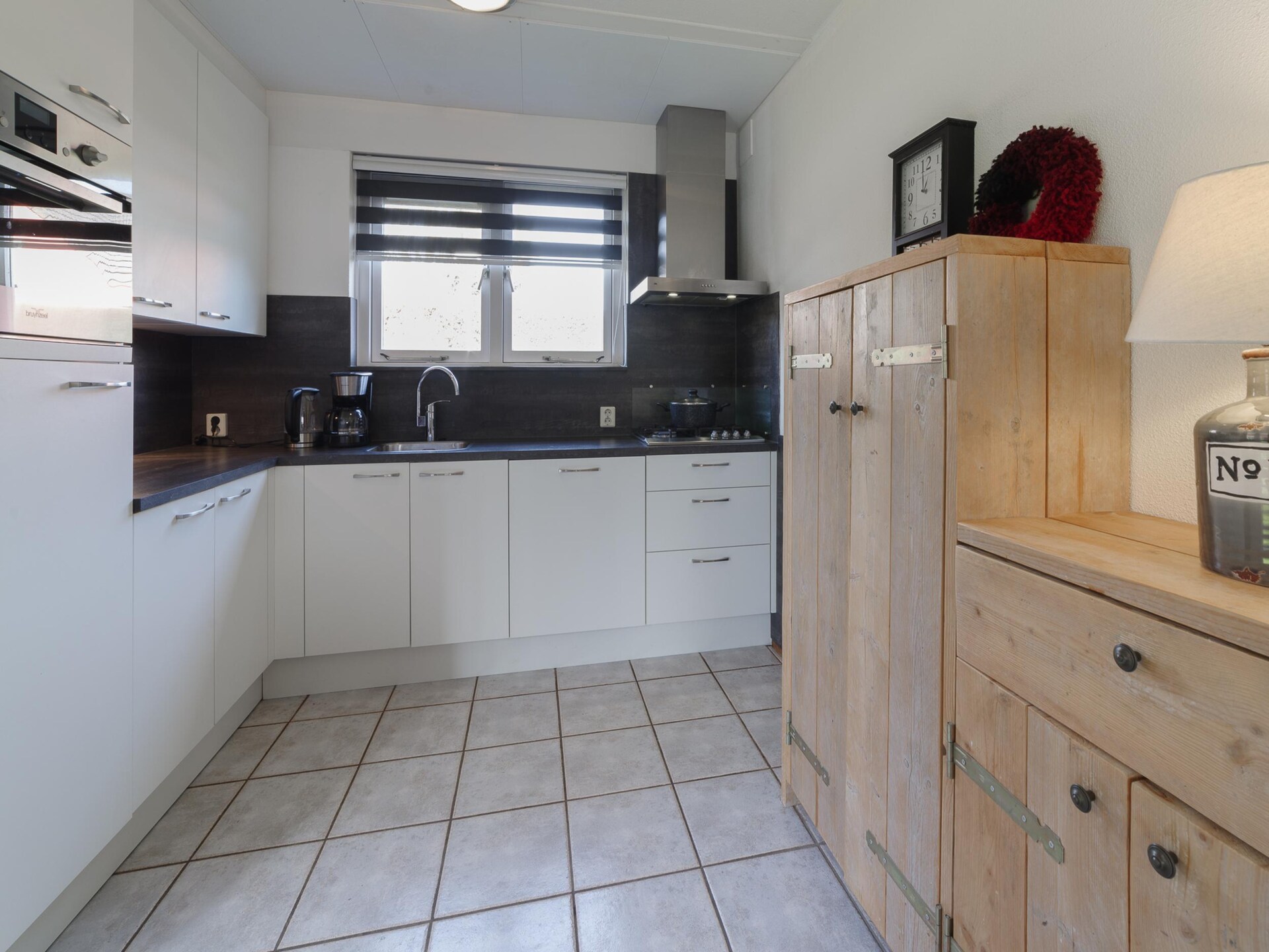 Vrijstaand vakantiehuis op Villapark De Oesterbaai, 300m van zee - foto 3