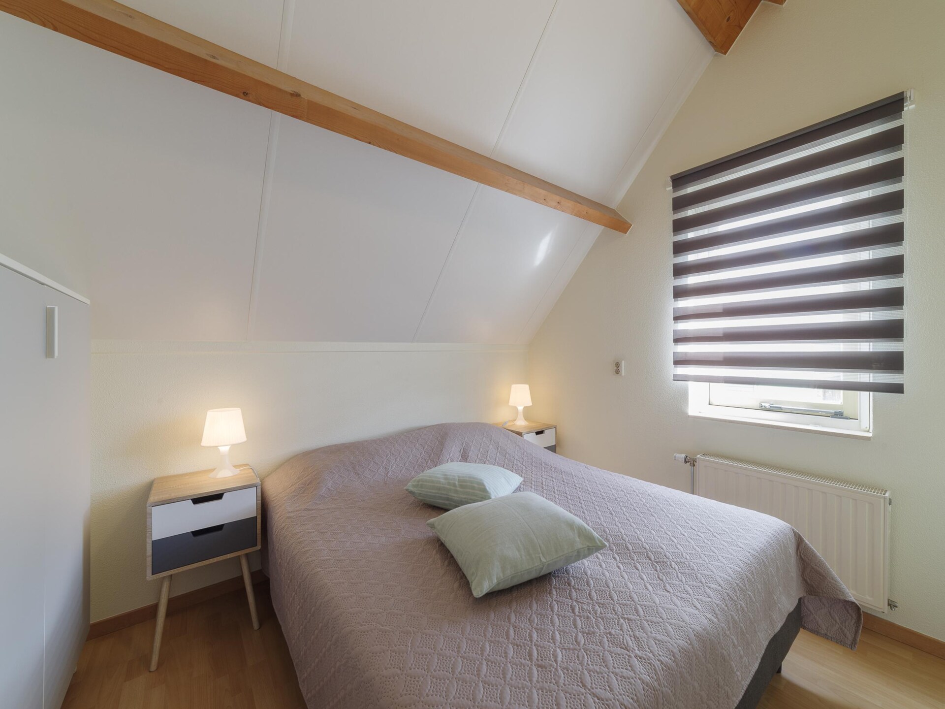 Vrijstaand familiehuis op Villapark De Oesterbaai, 300m van zee - foto 4