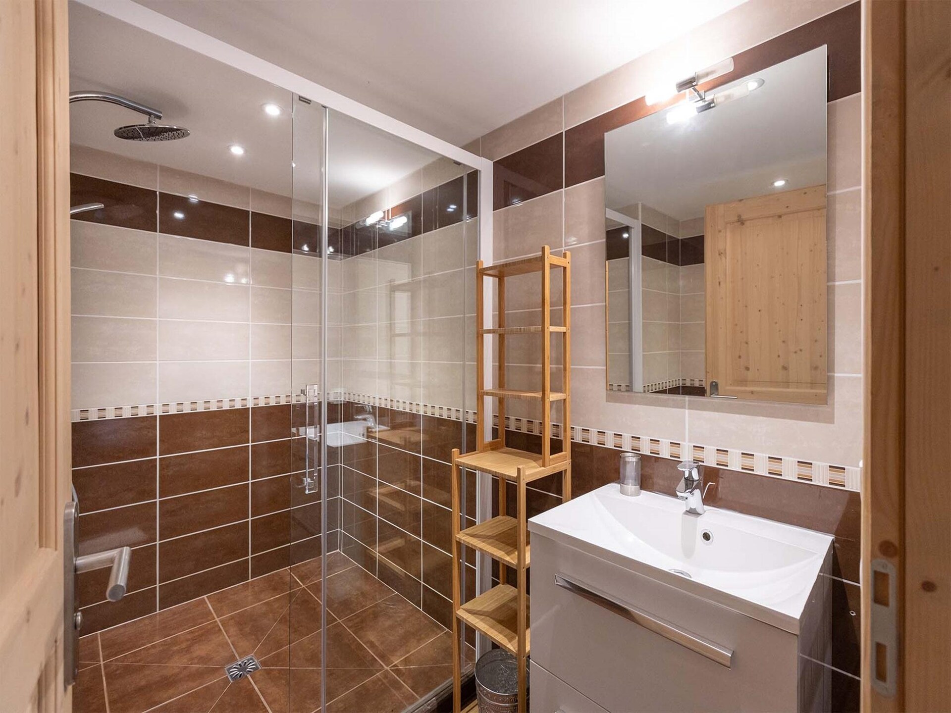 Gerenoveerd 14-persoons appartement met spa en uitzicht op de Vanoise - foto 26