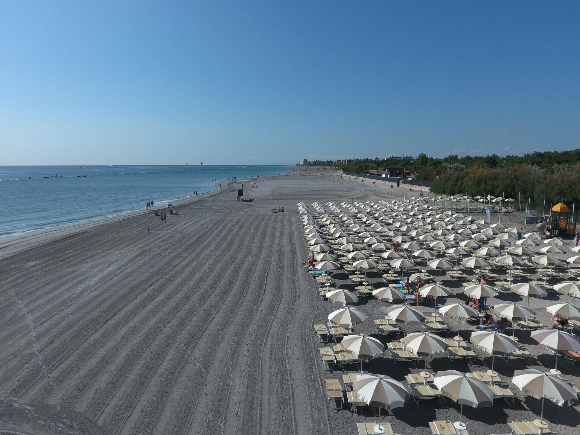 Ruime lodge vlakbij zee met zwembaden en privéstrand in Punta Marina Terme - foto 22