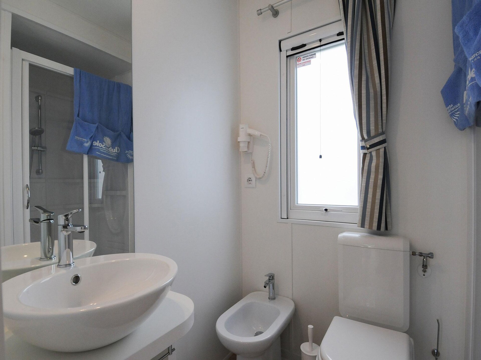 Ruime lodge vlakbij zee met zwembaden en privéstrand in Punta Marina Terme - foto 9