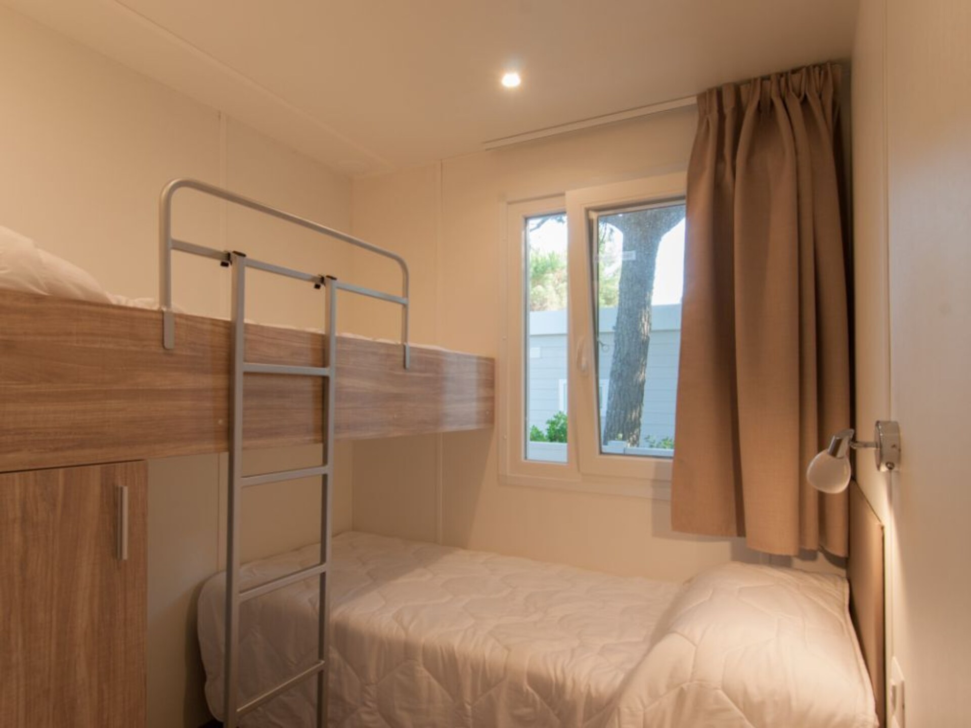 Lodge Deluxe 6p – Vrijstaande stacaravan op 50m van zee in Lido di Jesolo - foto 5