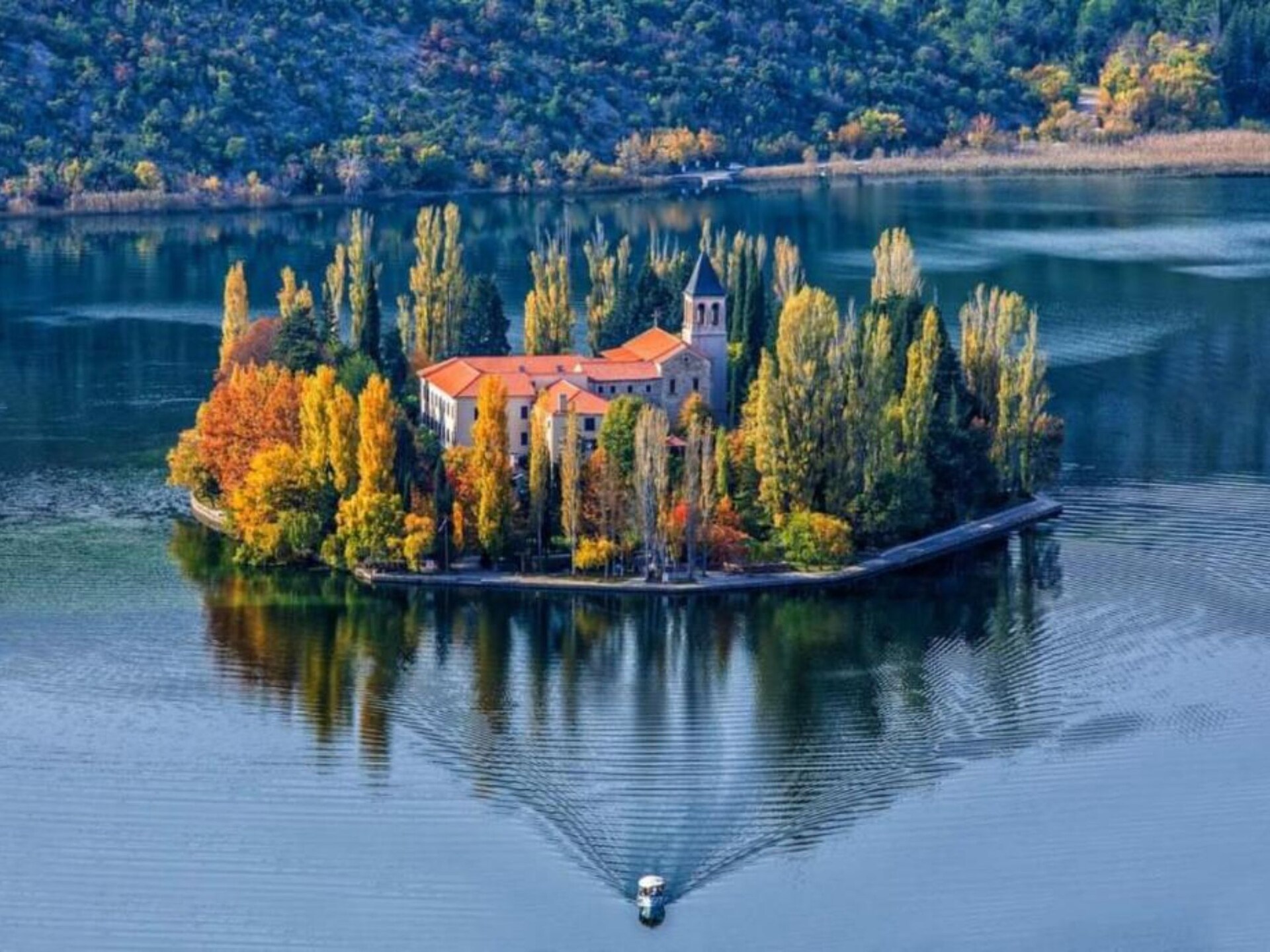 Villa Nika: Ruime villa met privézwembad nabij Nationaal Park Krka - foto 22