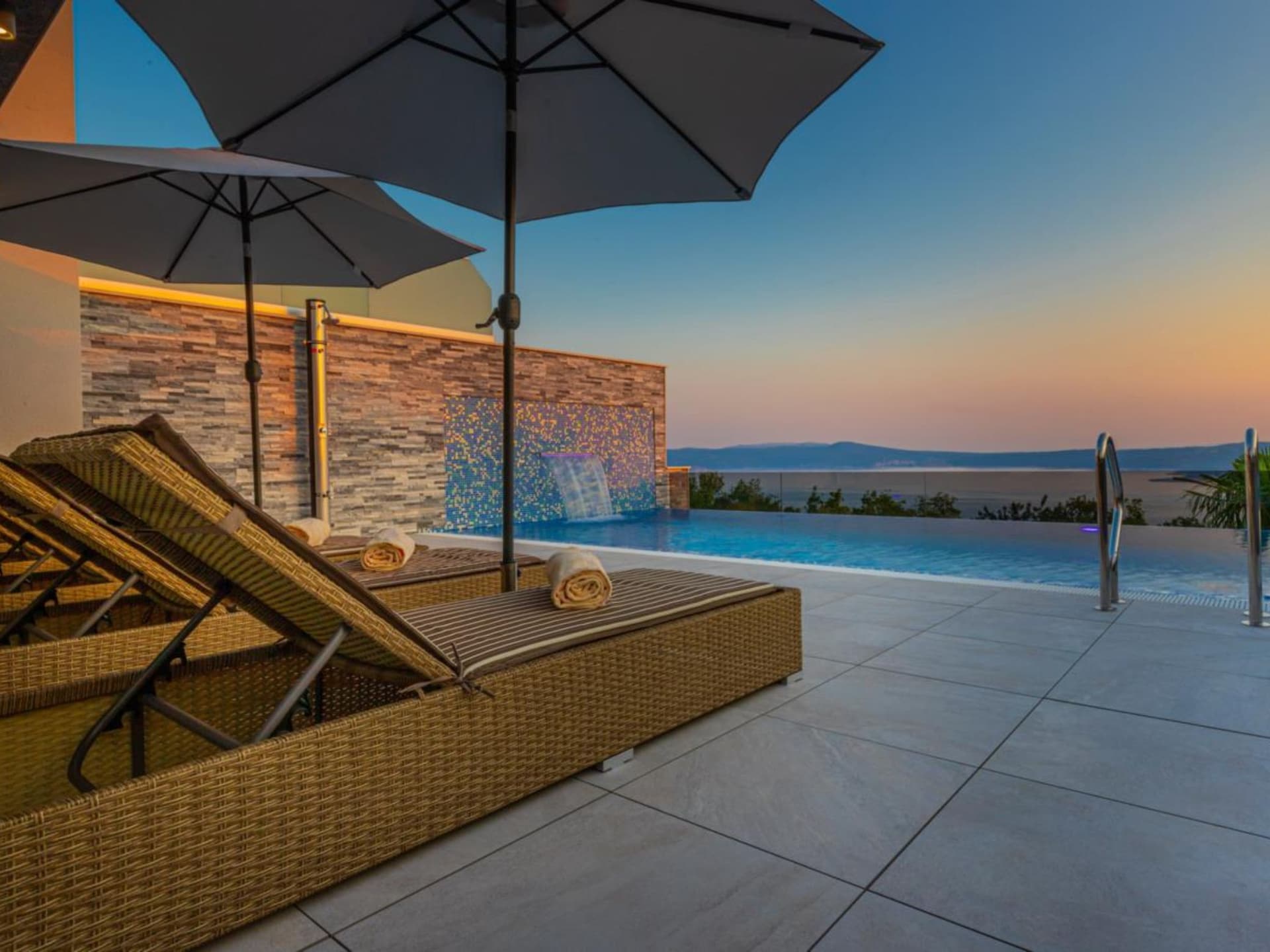 Lorena Stylish Sea View Villa – Luxe 4-slaapkamervilla met privézwembad in Crikvenica - foto 24
