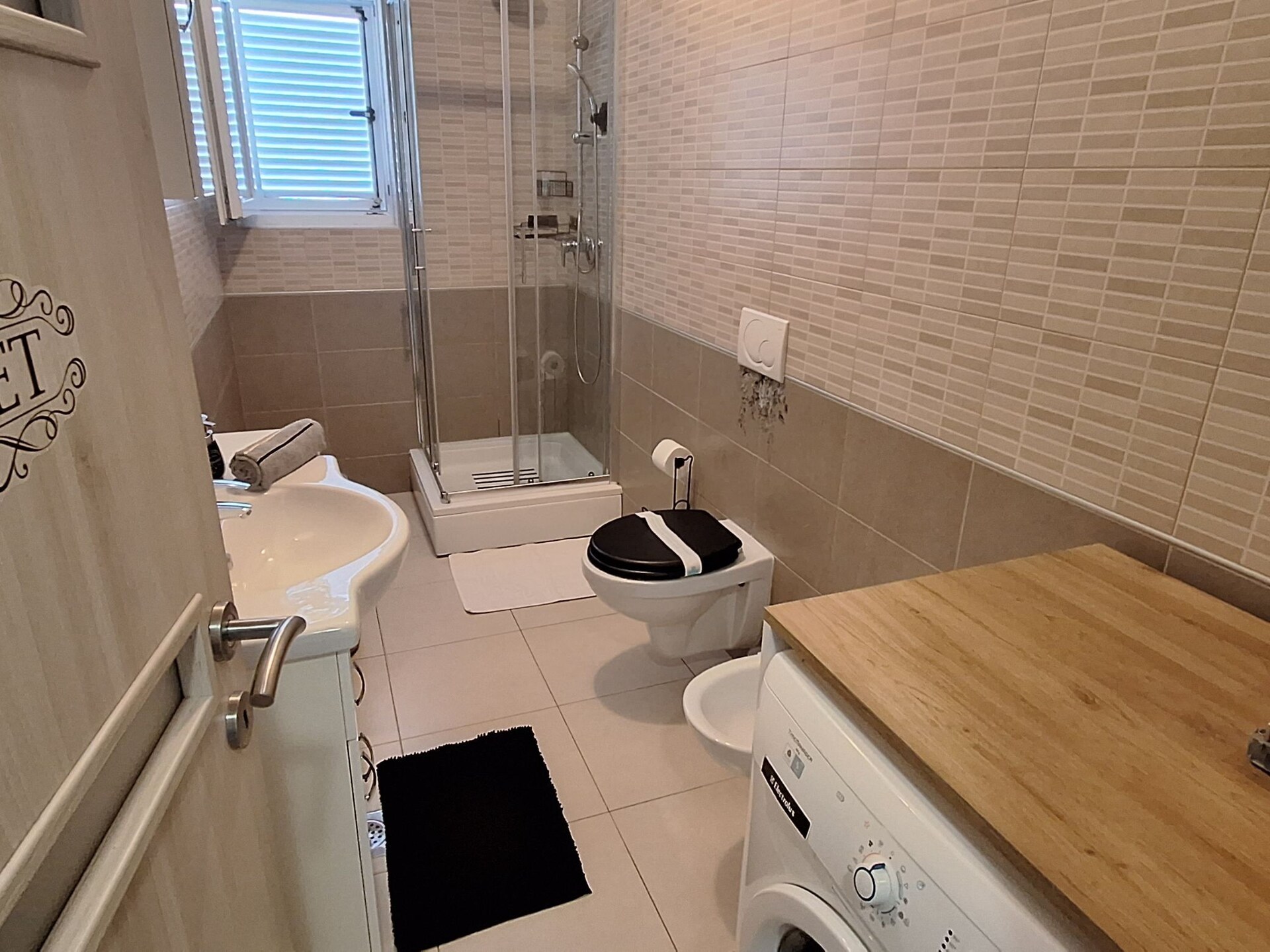 Op 700 m van het strand: luxe appartement Belisima Delux op Rab - foto 10