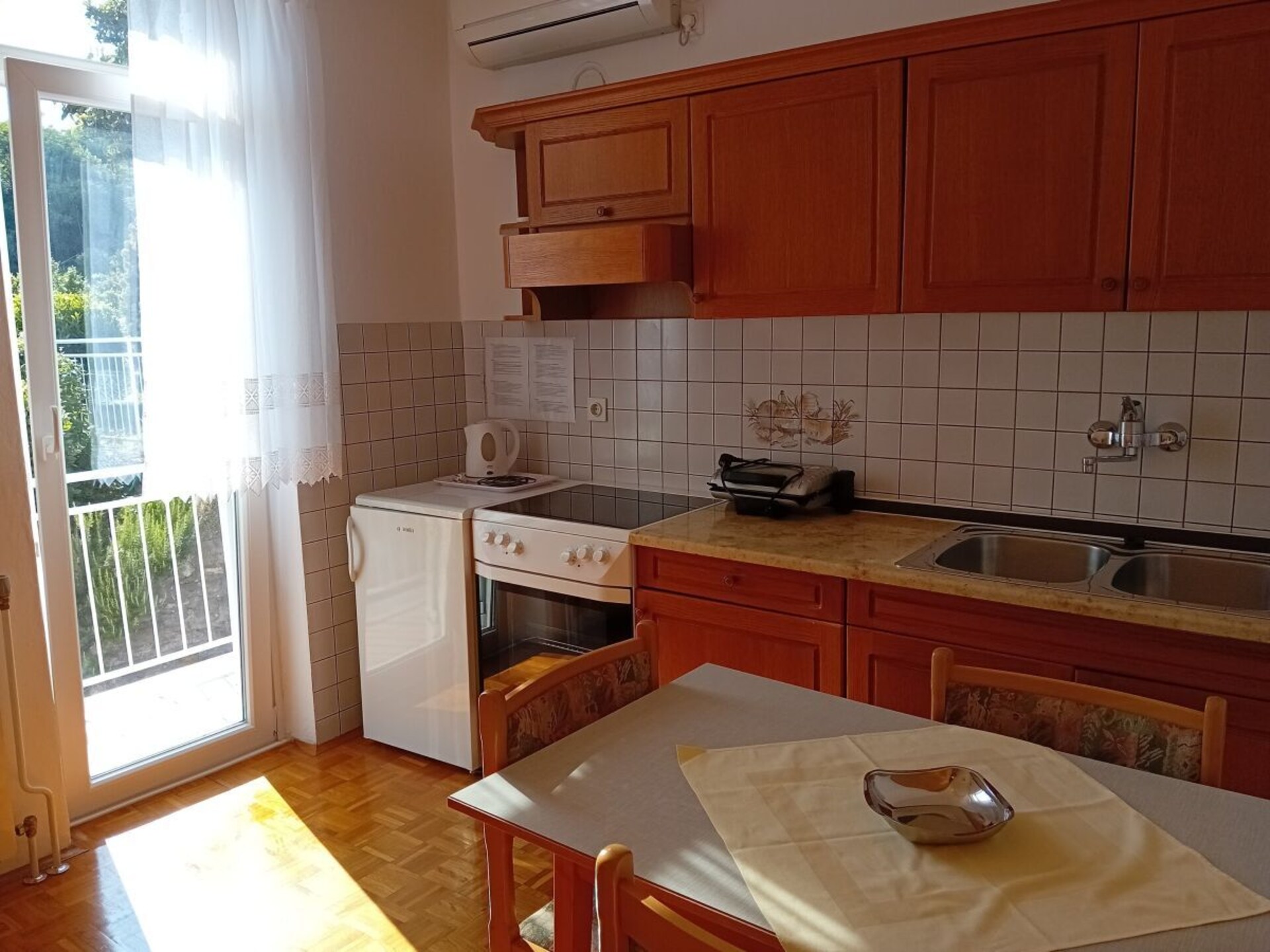 Knus appartement met panoramisch uitzicht in Portorož, vlakbij het centrum - foto 12
