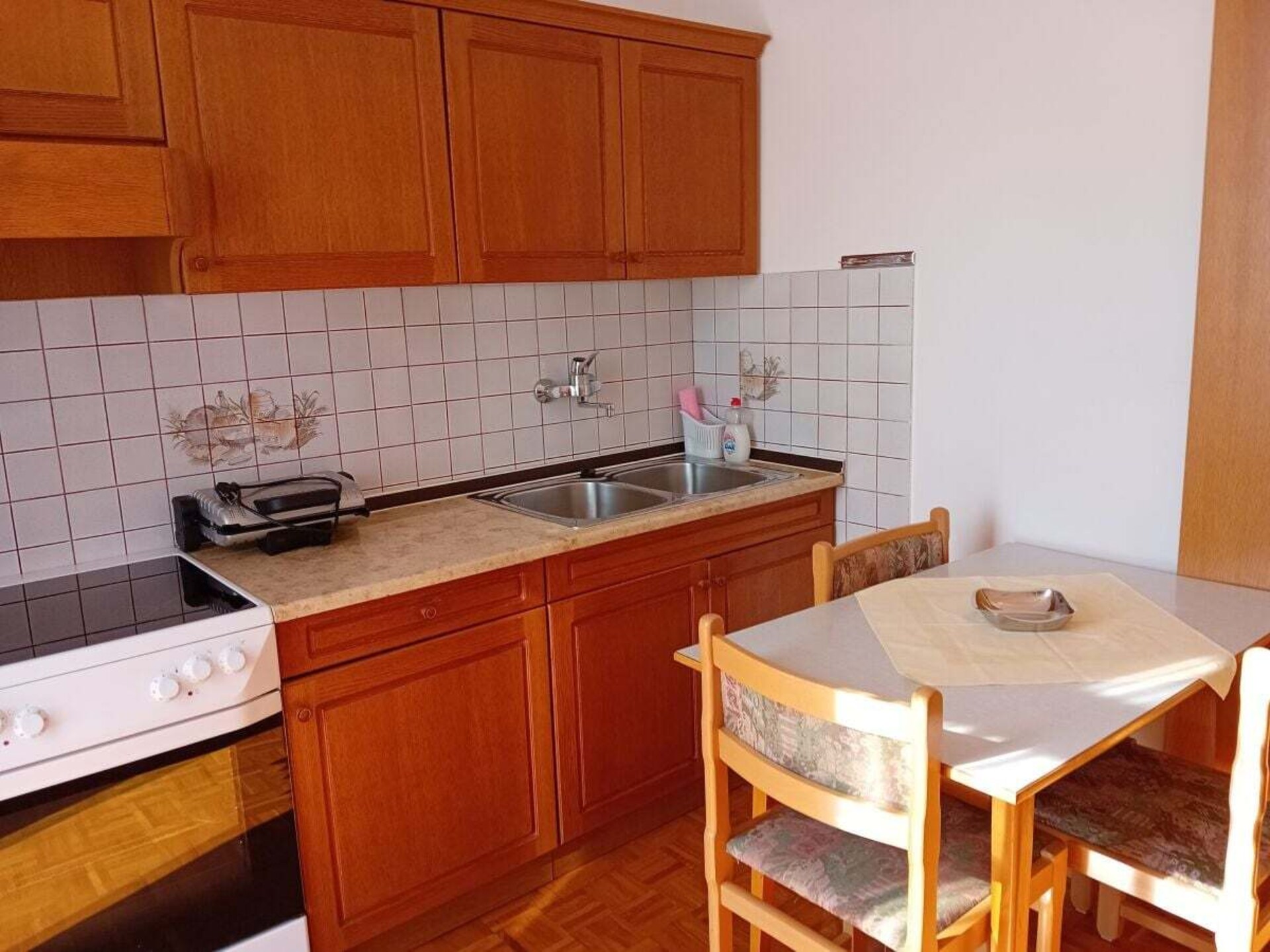 Knus appartement met panoramisch uitzicht in Portorož, vlakbij het centrum - foto 15