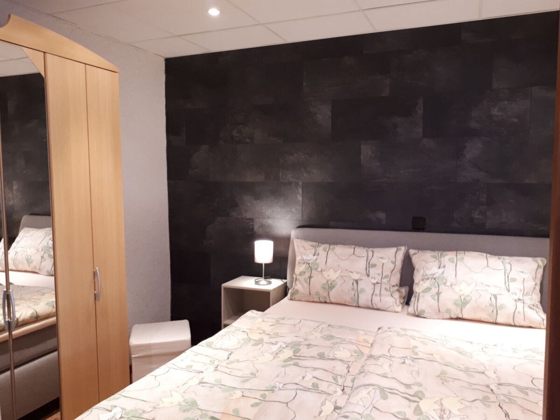 Knus appartement in Weiskirchen met terras, vlakbij premium wandelroutes - foto 12