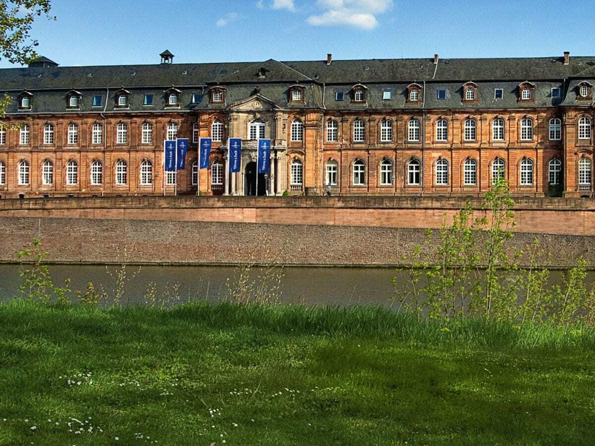 Knus appartement in Weiskirchen met terras, vlakbij premium wandelroutes - foto 19