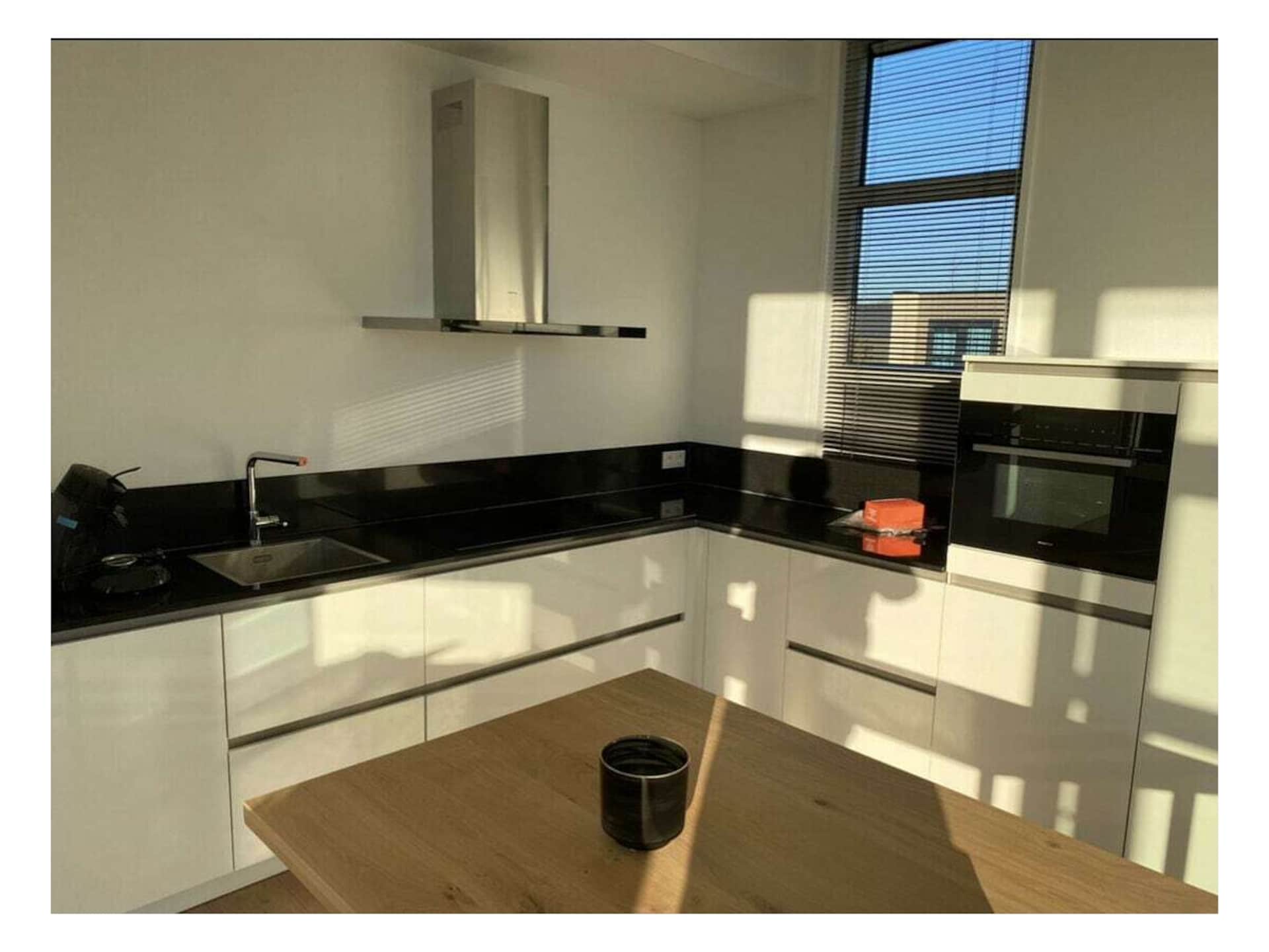 Chalet aan het water in Olburgen met privé-rivierzicht - foto 10