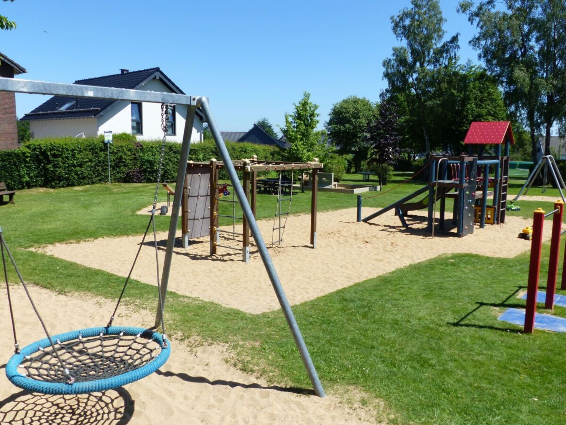 Ruim vakantiehuis met balkon en tuin in Simmerath, 800m van centrum - foto 40