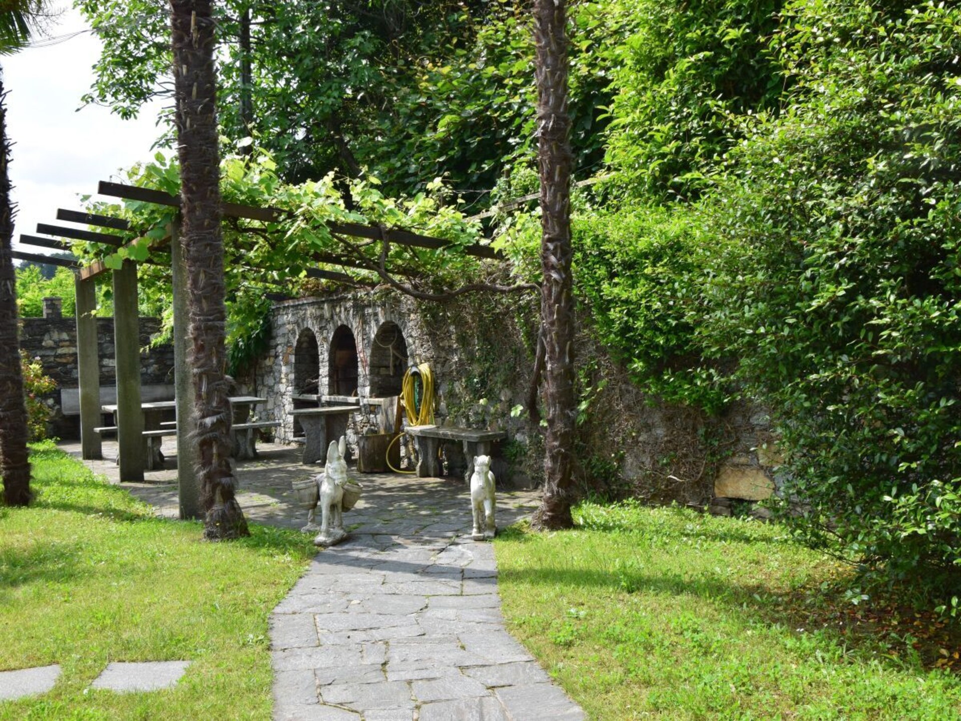 Ruime villa met jacuzzi en panoramisch uitzicht nabij Cannobio - foto 12