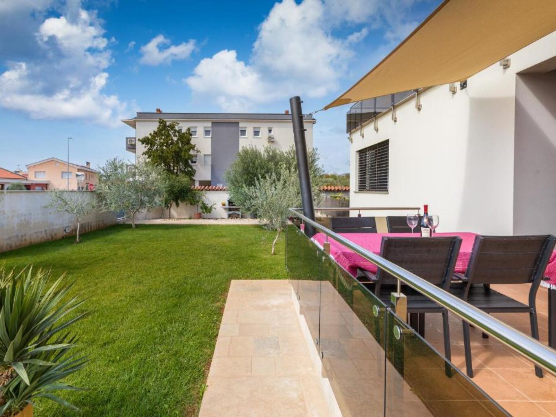 Moderne vier-slaapkamer villa met privézwembad op 800m van het strand in Medulin - foto 32