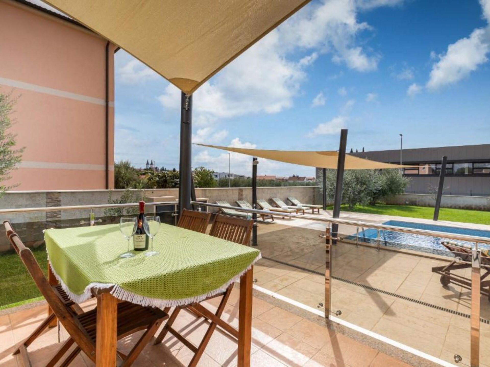 Moderne vier-slaapkamer villa met privézwembad op 800m van het strand in Medulin - foto 42